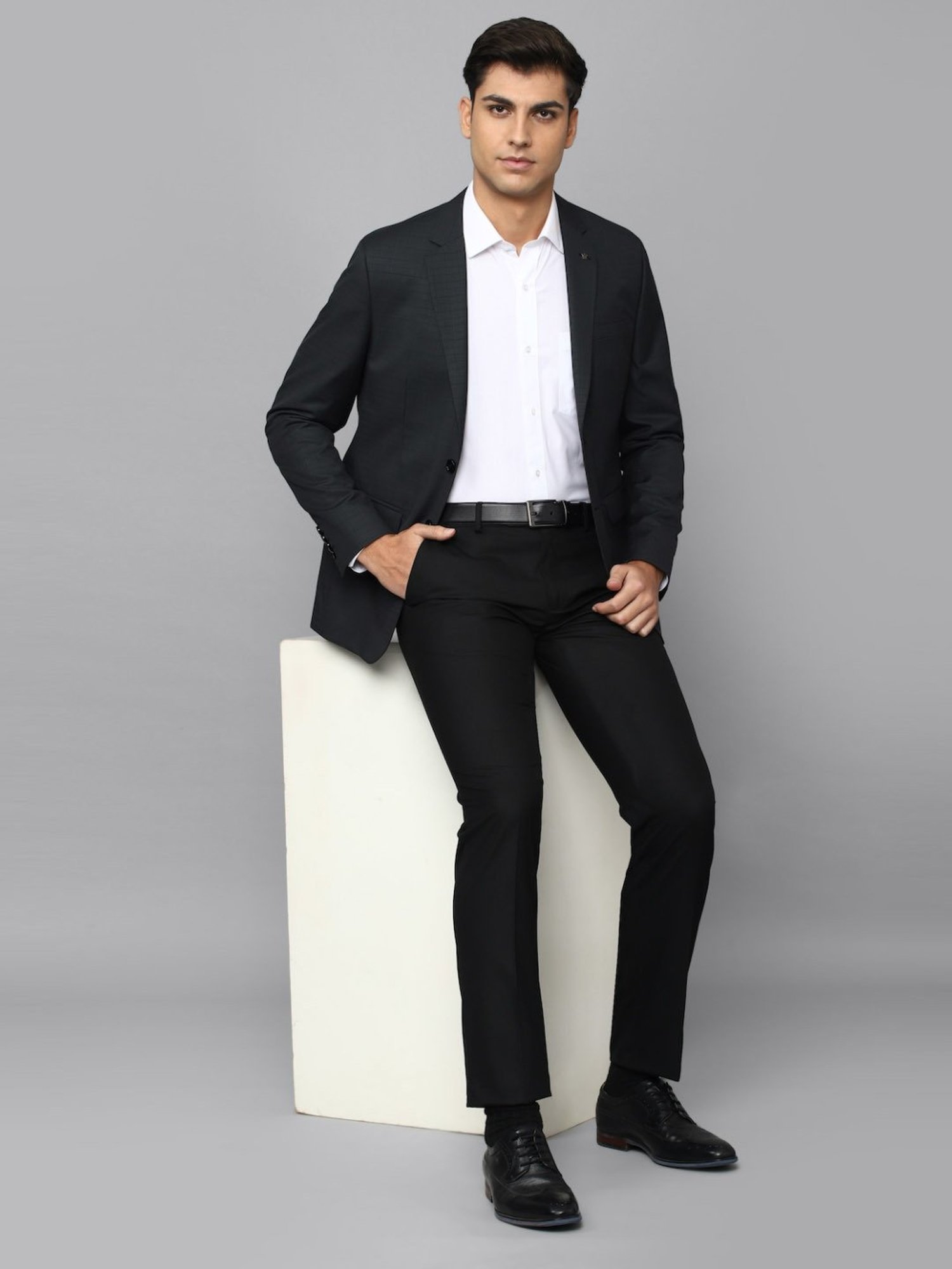 Louis Philippe Black Slim Fit Checks Blazer