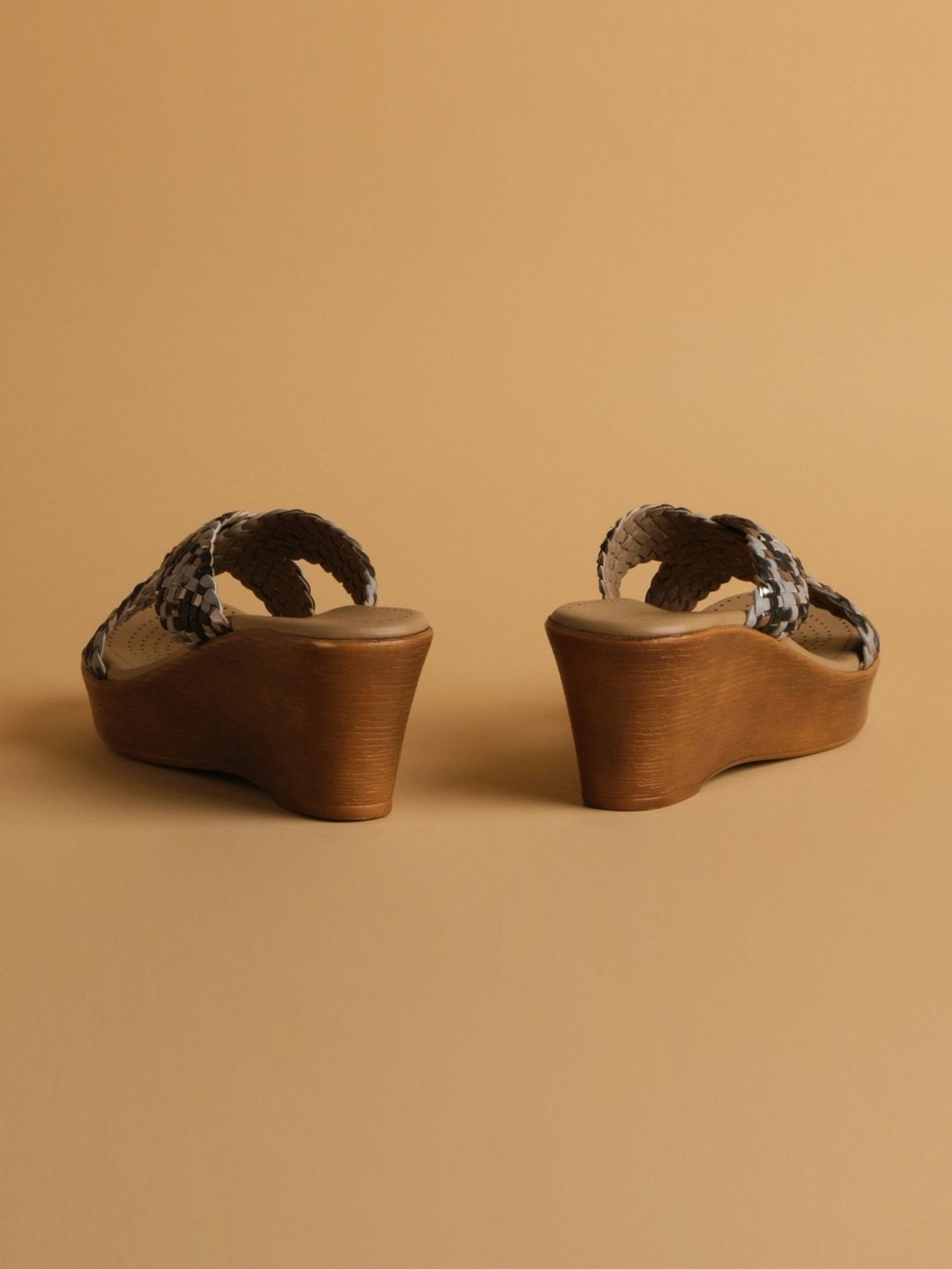 Eridani Women's Jovi Black Cross Strap Wedges