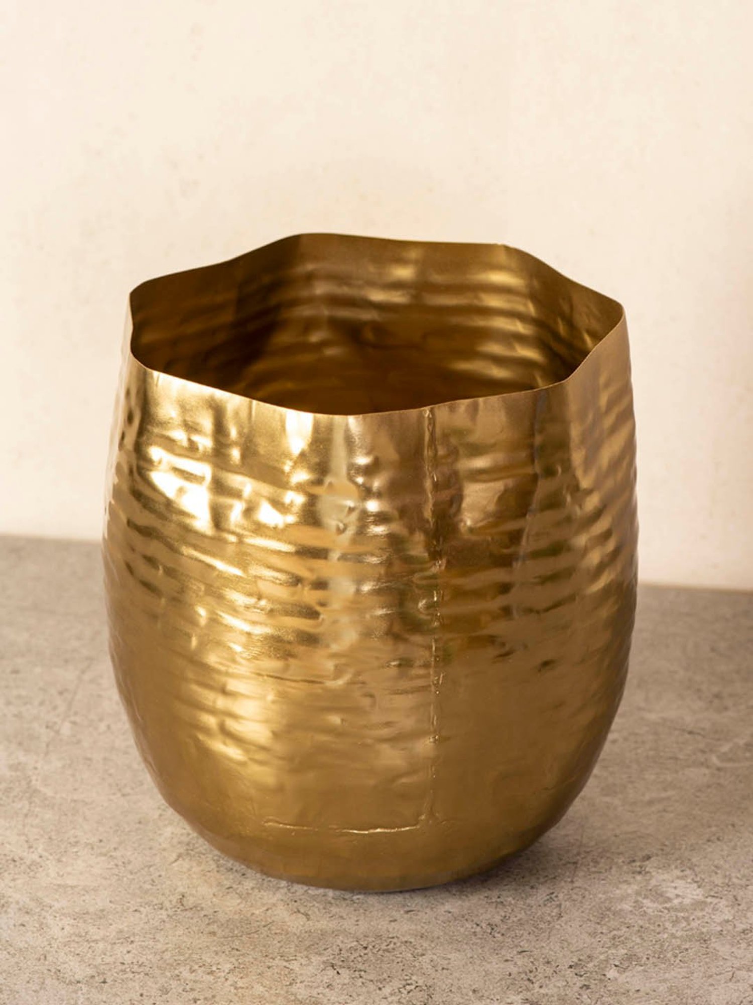 THE DECOR REMEDY Fluid Mini Gold Single Planter