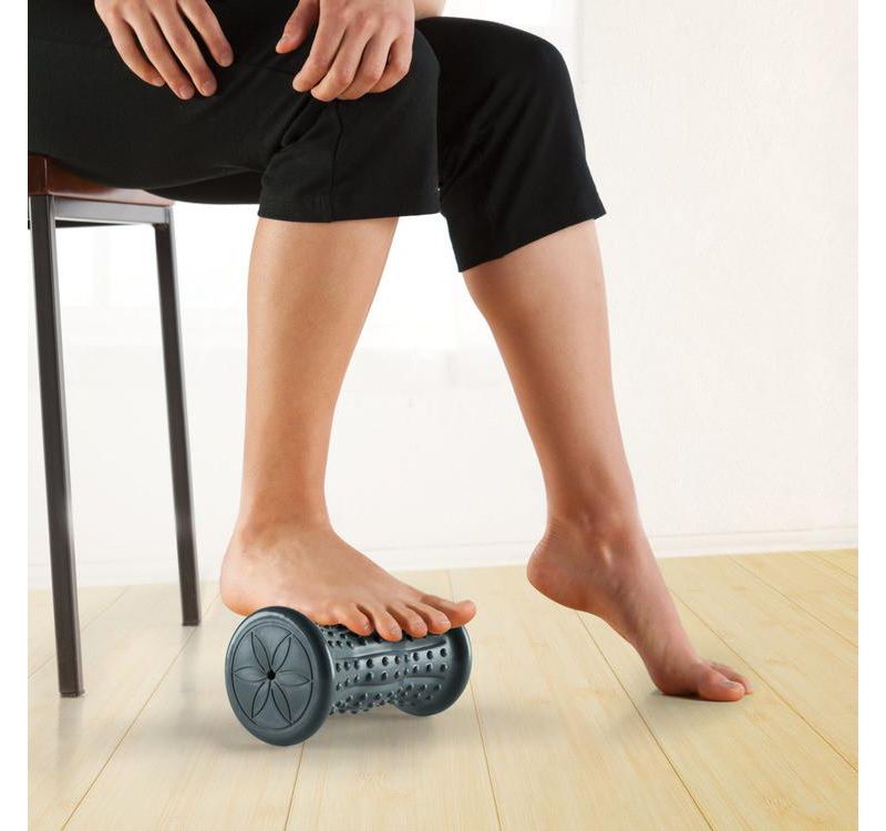 Gaiam Restore Hot & Cold Foot Roller