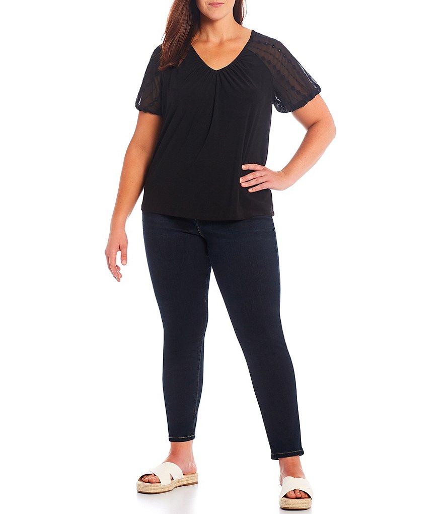 CeCe Plus Size Puff Sleeve V-Neck Short Sleeve Knit Top