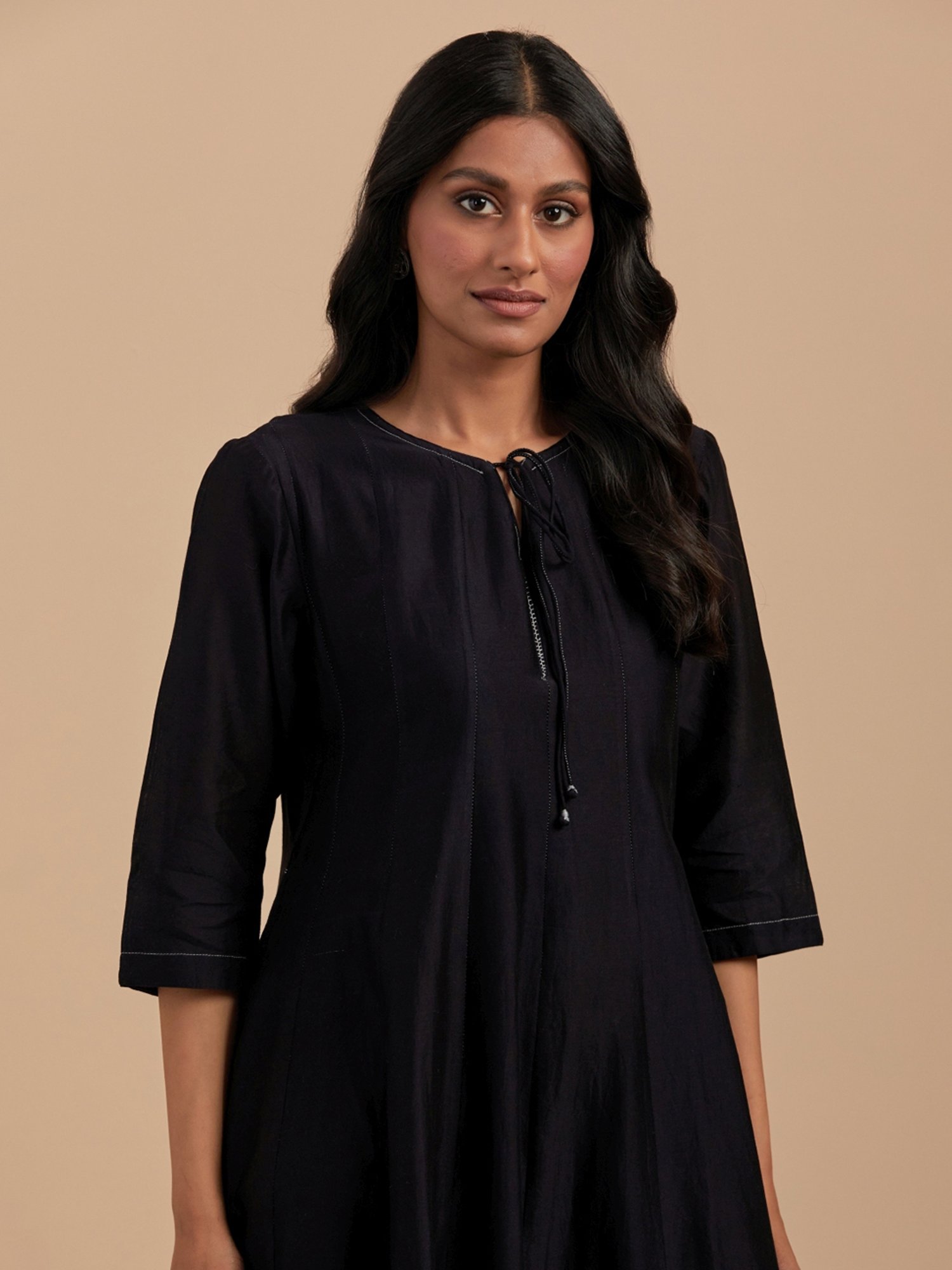 Smriti Gupta Rakhi Black And White Kurta