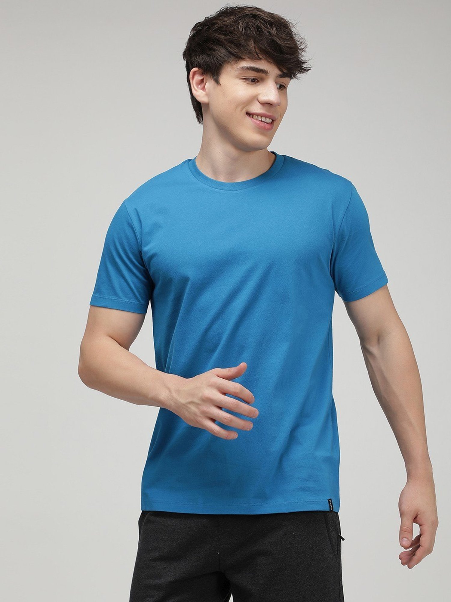 Sporto Powder Blue Slim Fit T-Shirt