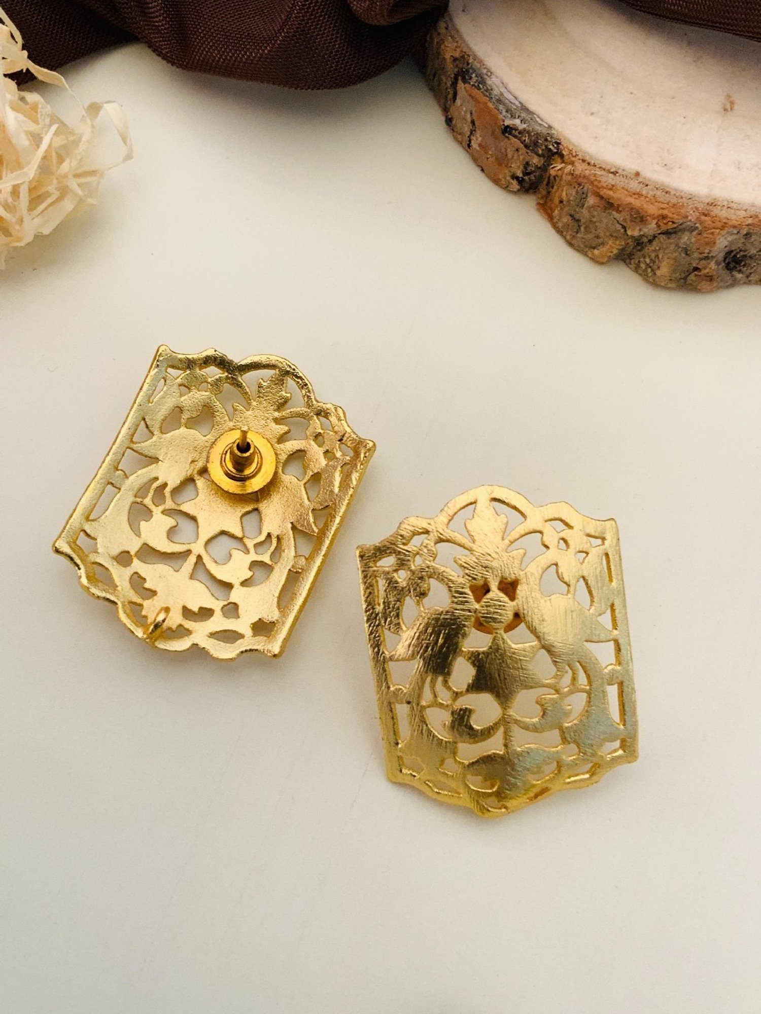 Abdesigns Classic Gold-Plated Stud Earrings