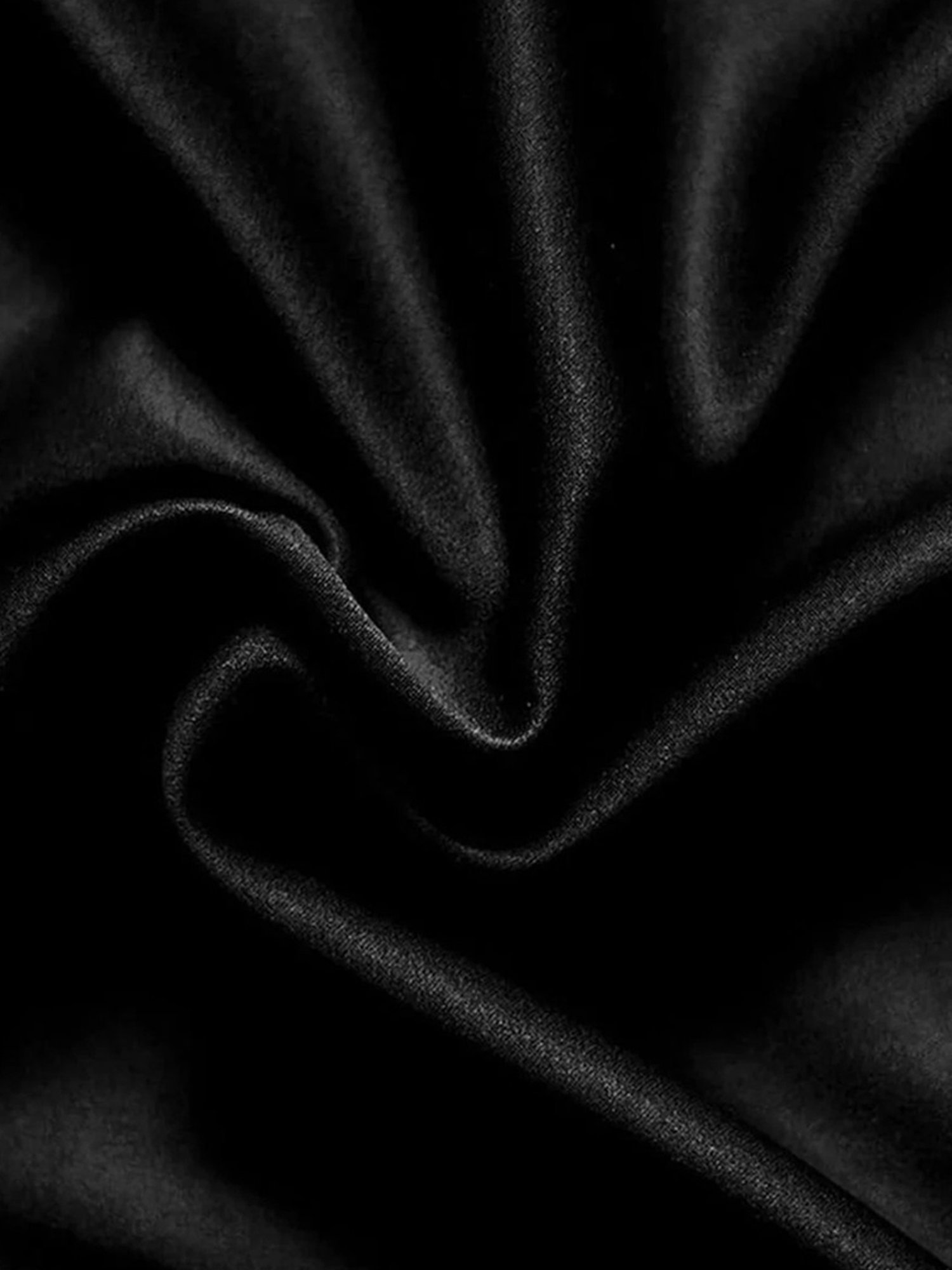 Stoa Paris Date Night Black Polyester 300 TC King Bedsheet with 2 Pillow Covers