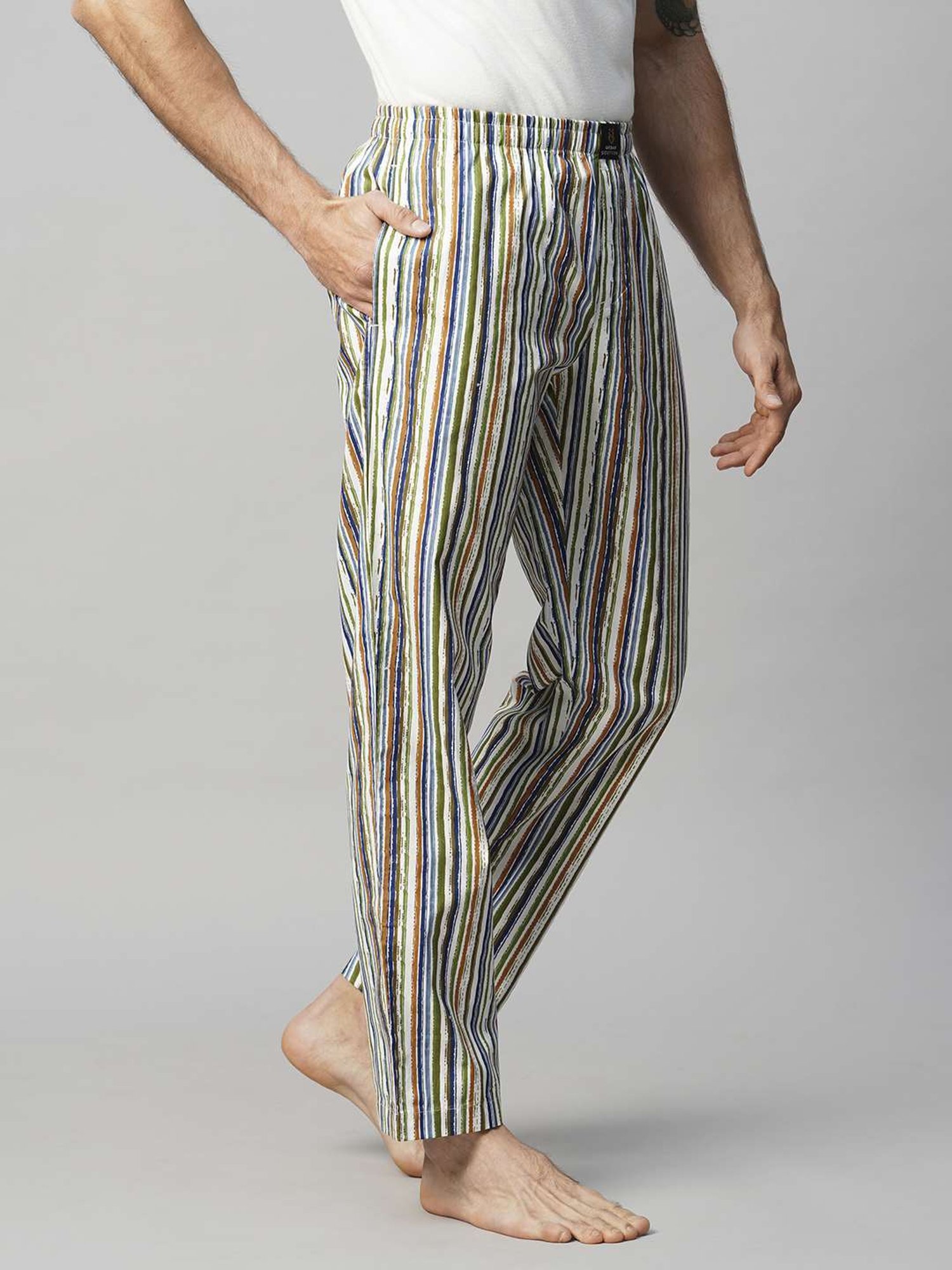 Crimsoune Club White Cotton Regular Fit Printed Lounge Shorts