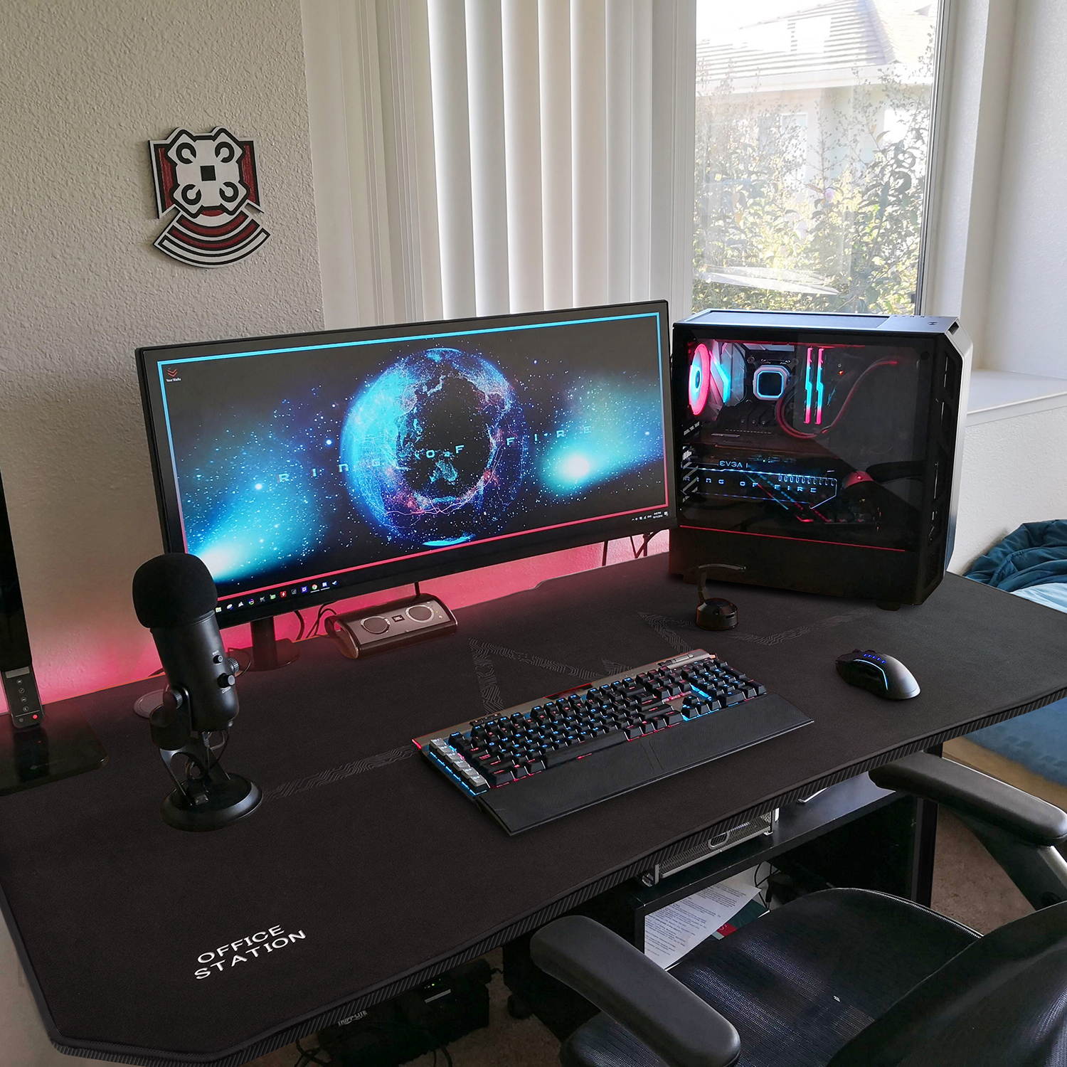 Furmax 55 Inch Gaming Desk Racing Style PC Computer Desk Y-shaped Table Home Office Desk with Large Carbon Fiber Surface, Free Mouse Pad, Headphone Hook, Gaming Handle Rack and Cup Holder (Black)