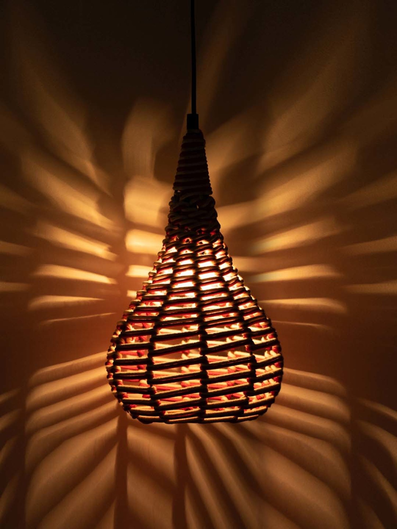 ExclusiveLane Swirls Red & Beige Iron Handwoven Hanging Pendant Lamp