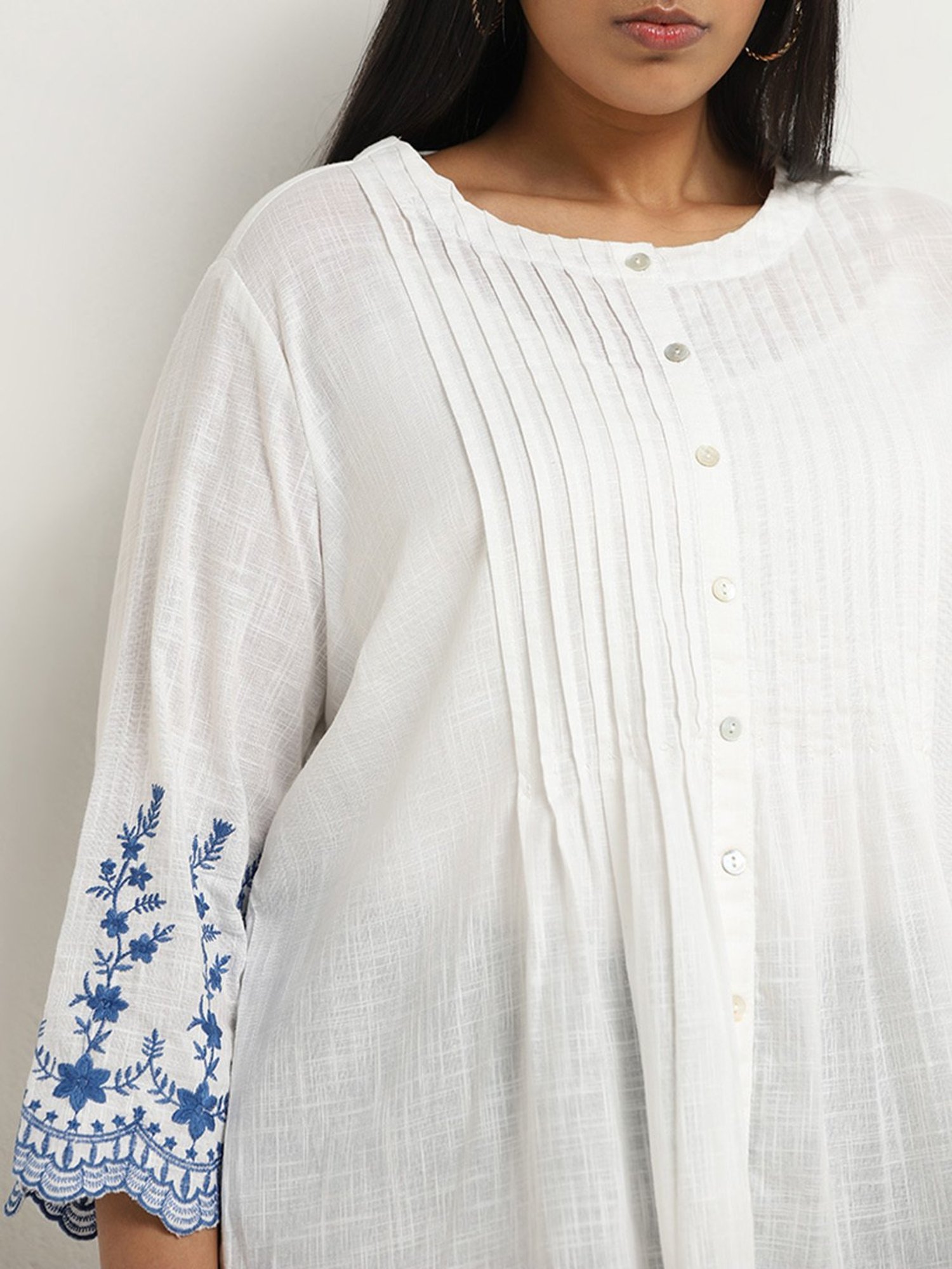 Diza by Westside White Straight Embroidered Kurti