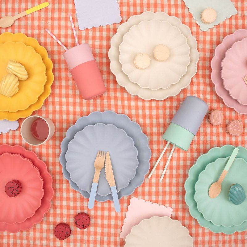 Hot Magenta Pink 9" Paper Plates - 18ct