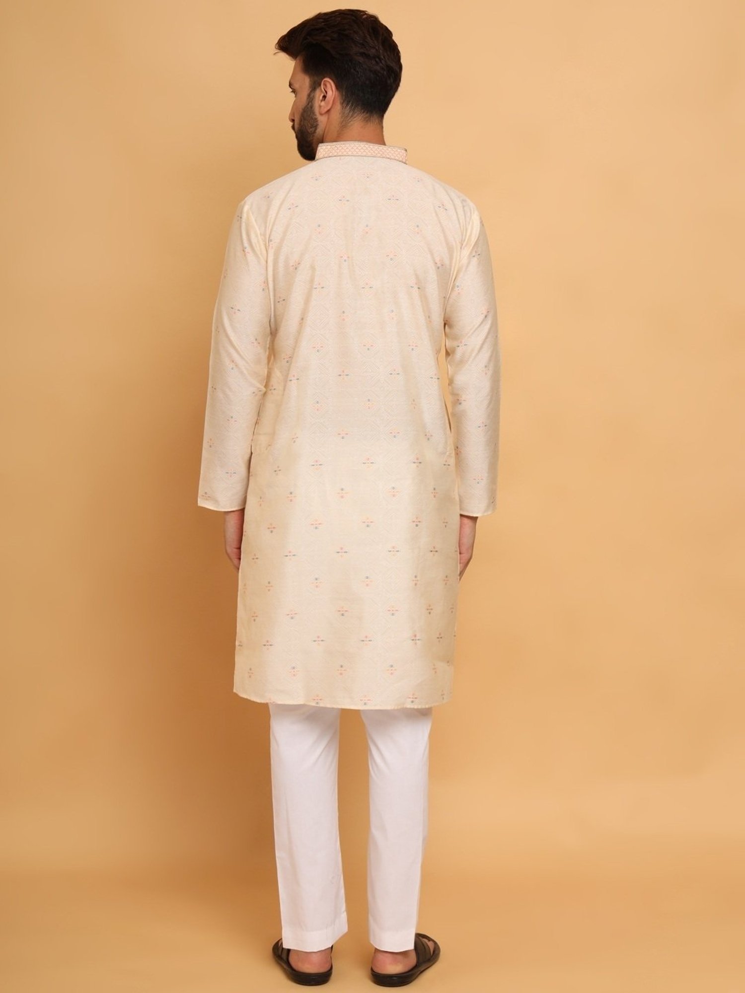 SWAGG INDIA Cream Regular Fit Kurta