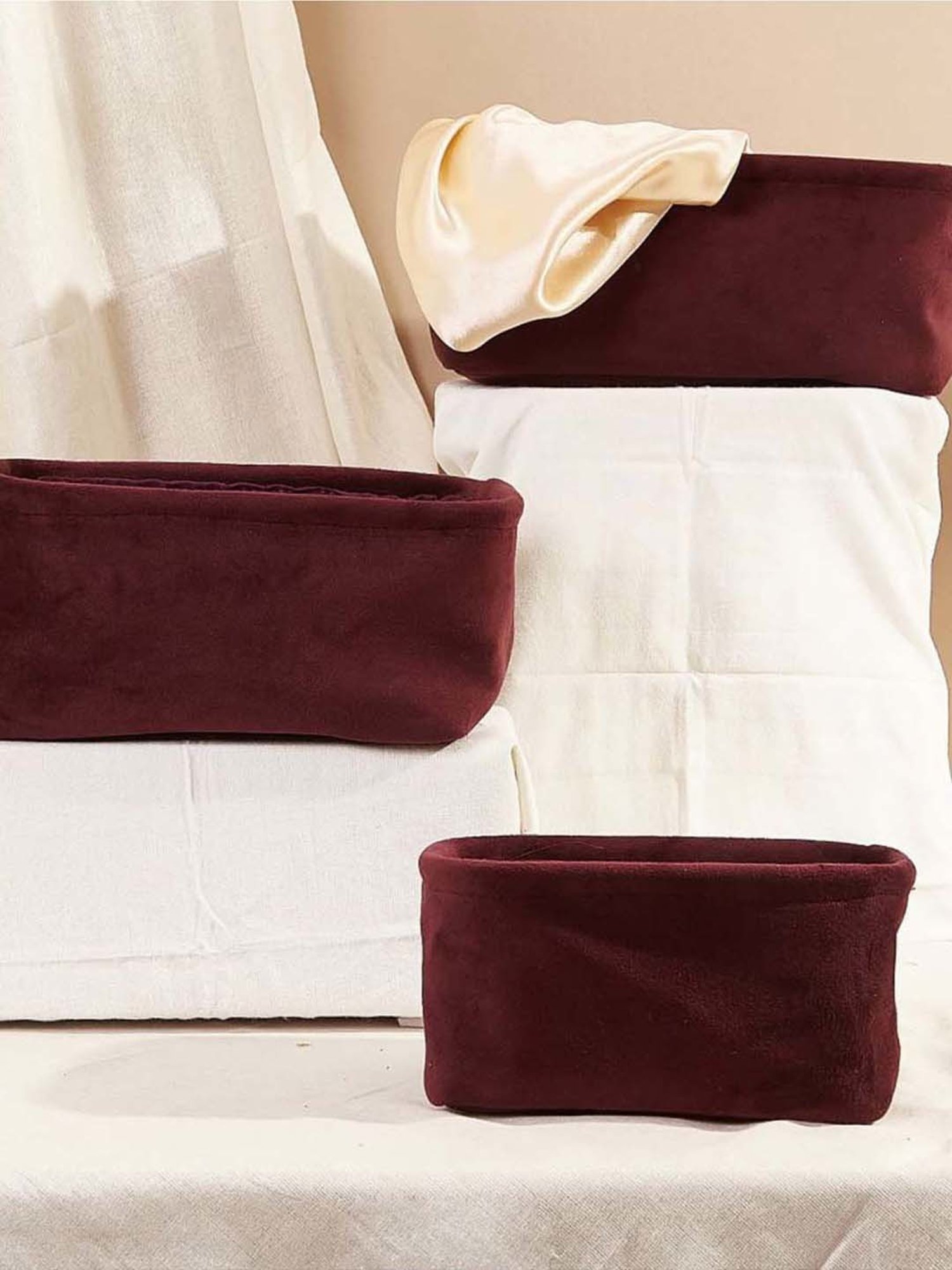 VarEesha Brown & Black Bamboo Multi-Purpose Basket - Set of 1