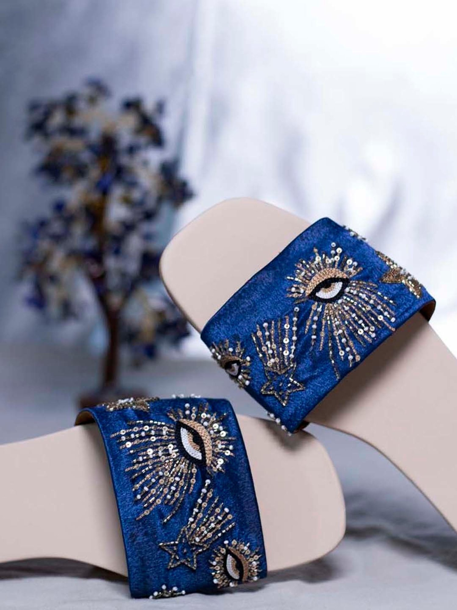 Glam Story Women's Blue Ethnic Sandals