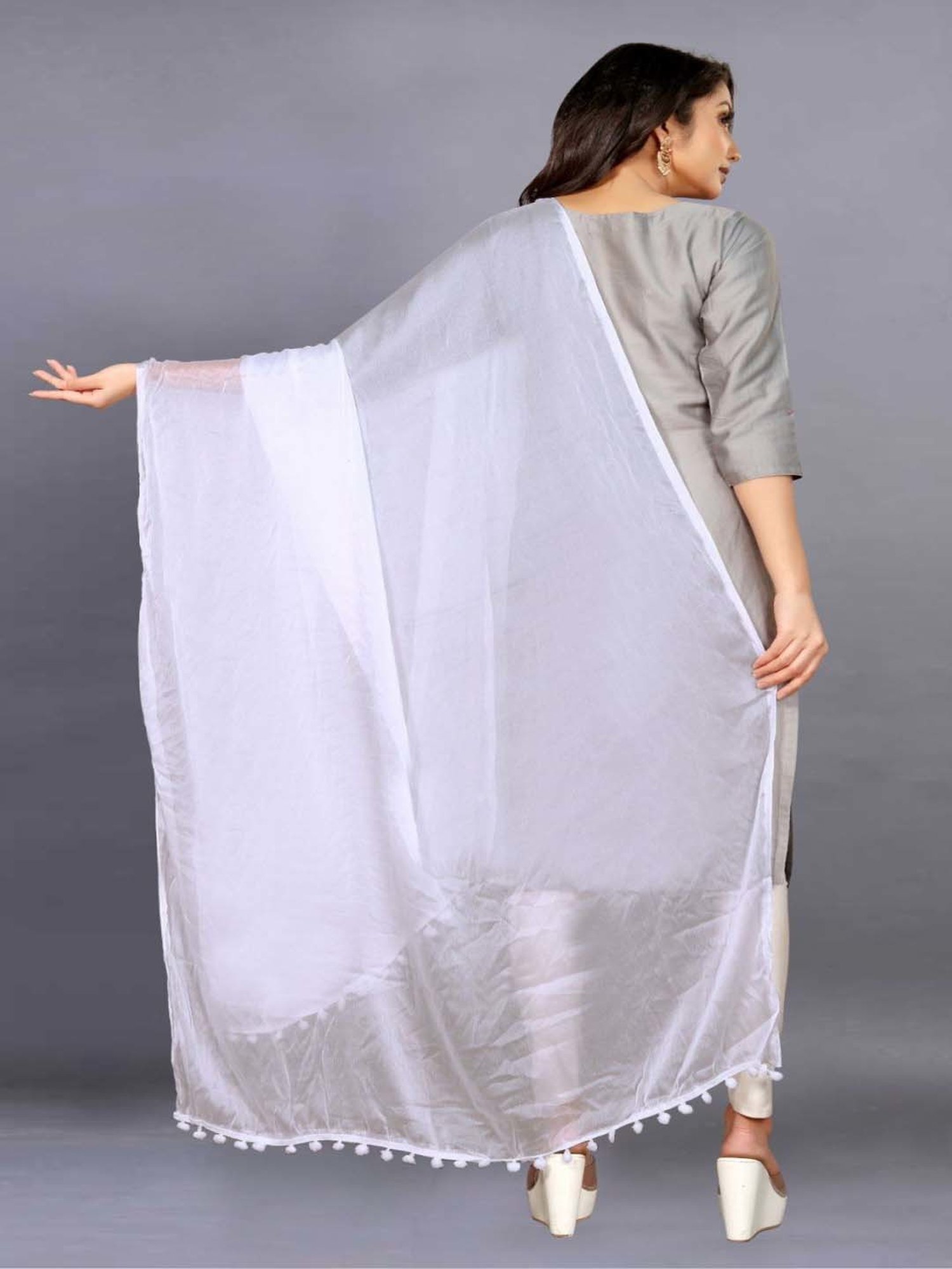 APNISHA White Plain Dupatta