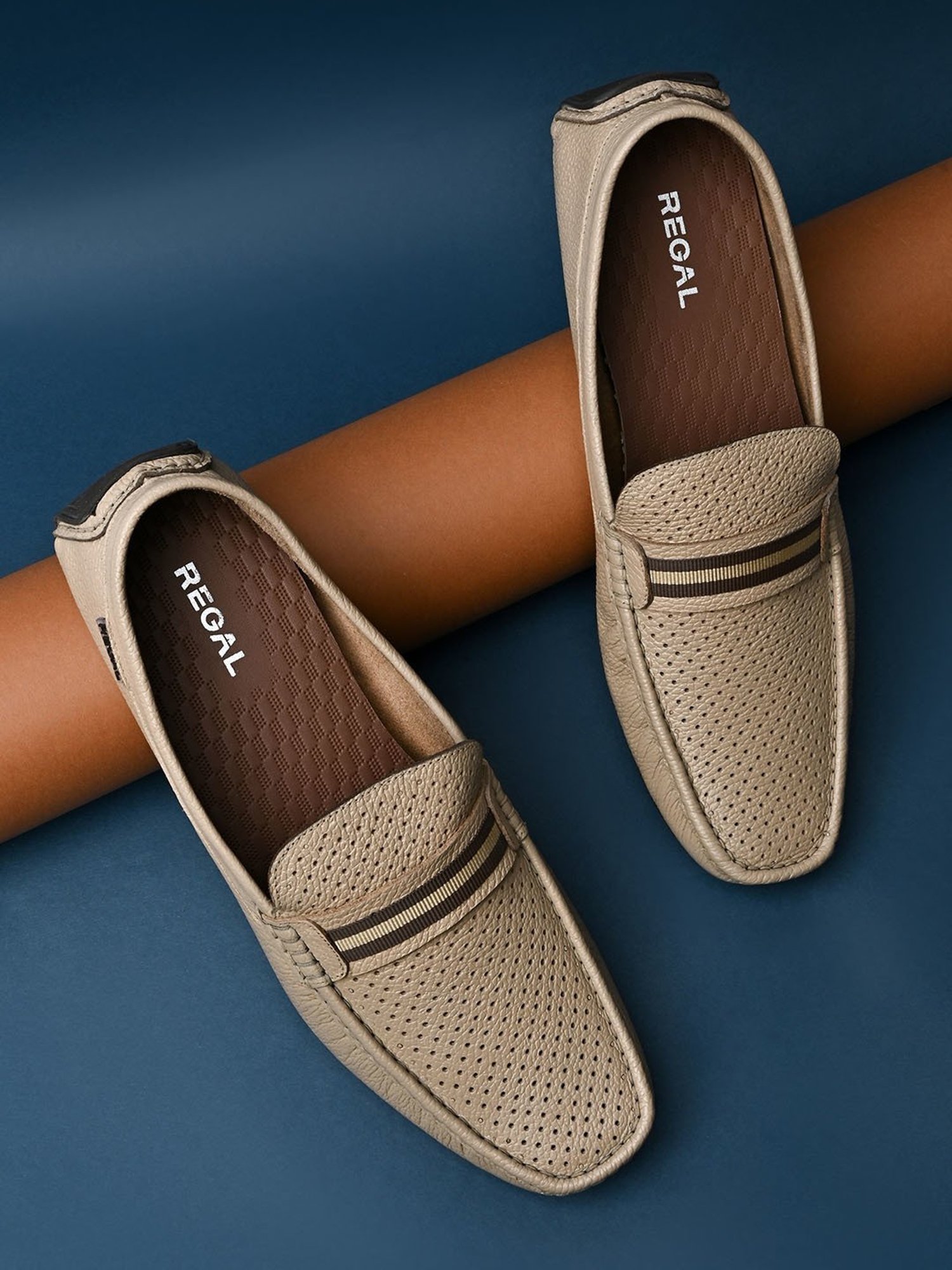 Regal Men's Beige Casual Loafers