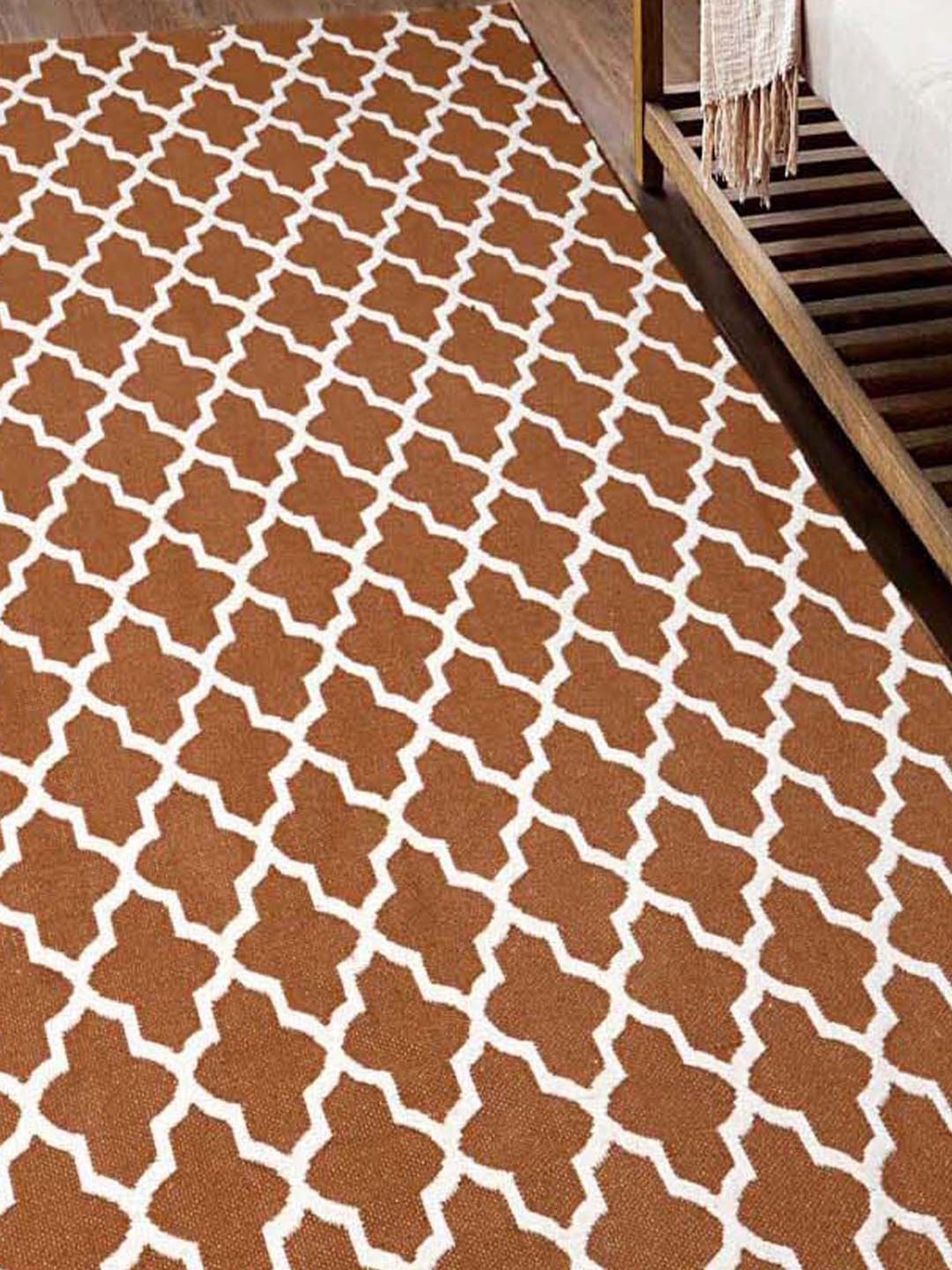 Saral Home Brown Handloom Rug - Set of 1