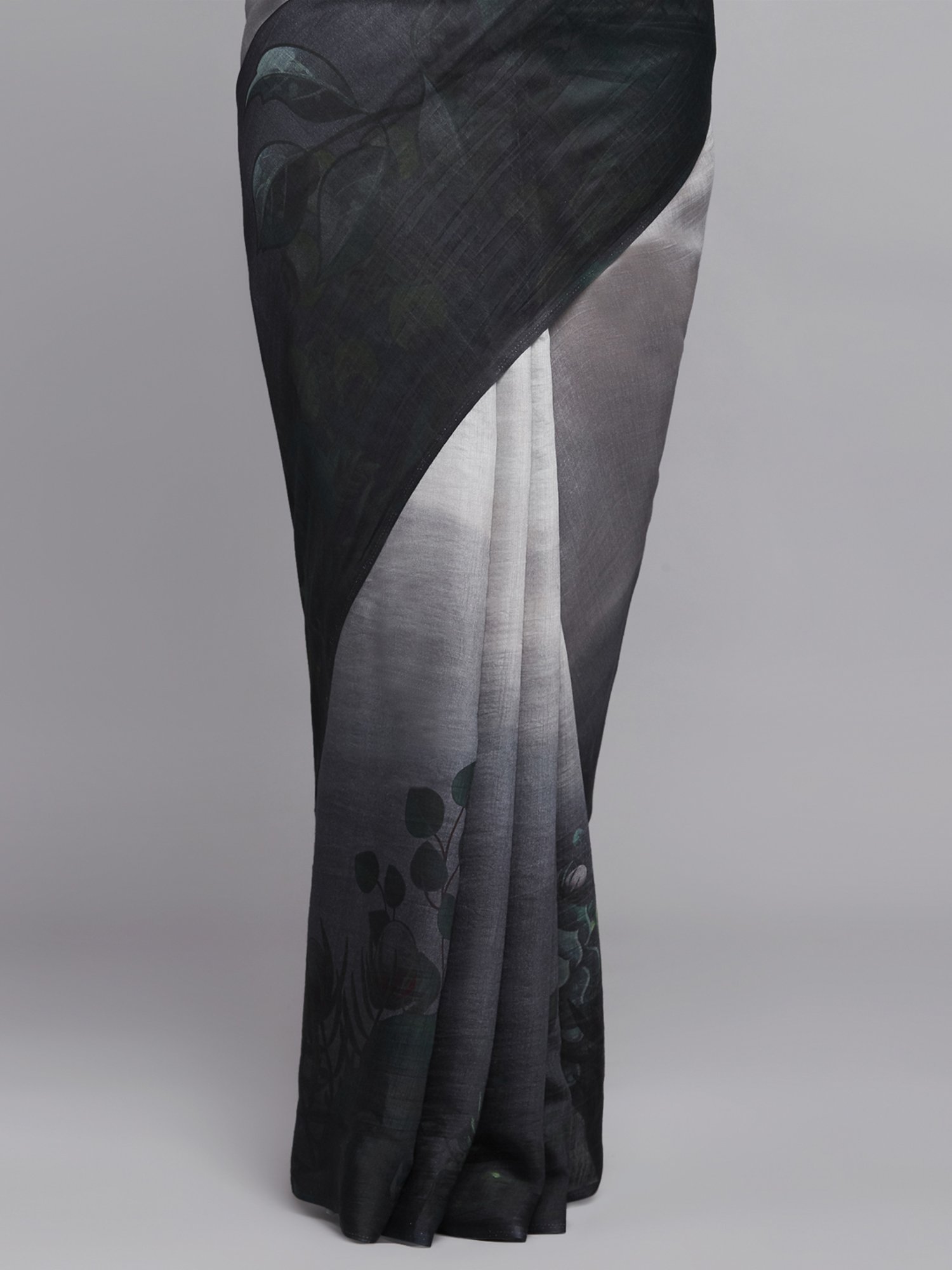 Navyasa by liva Grey & Green Printed Saree With Unstitched Blouse