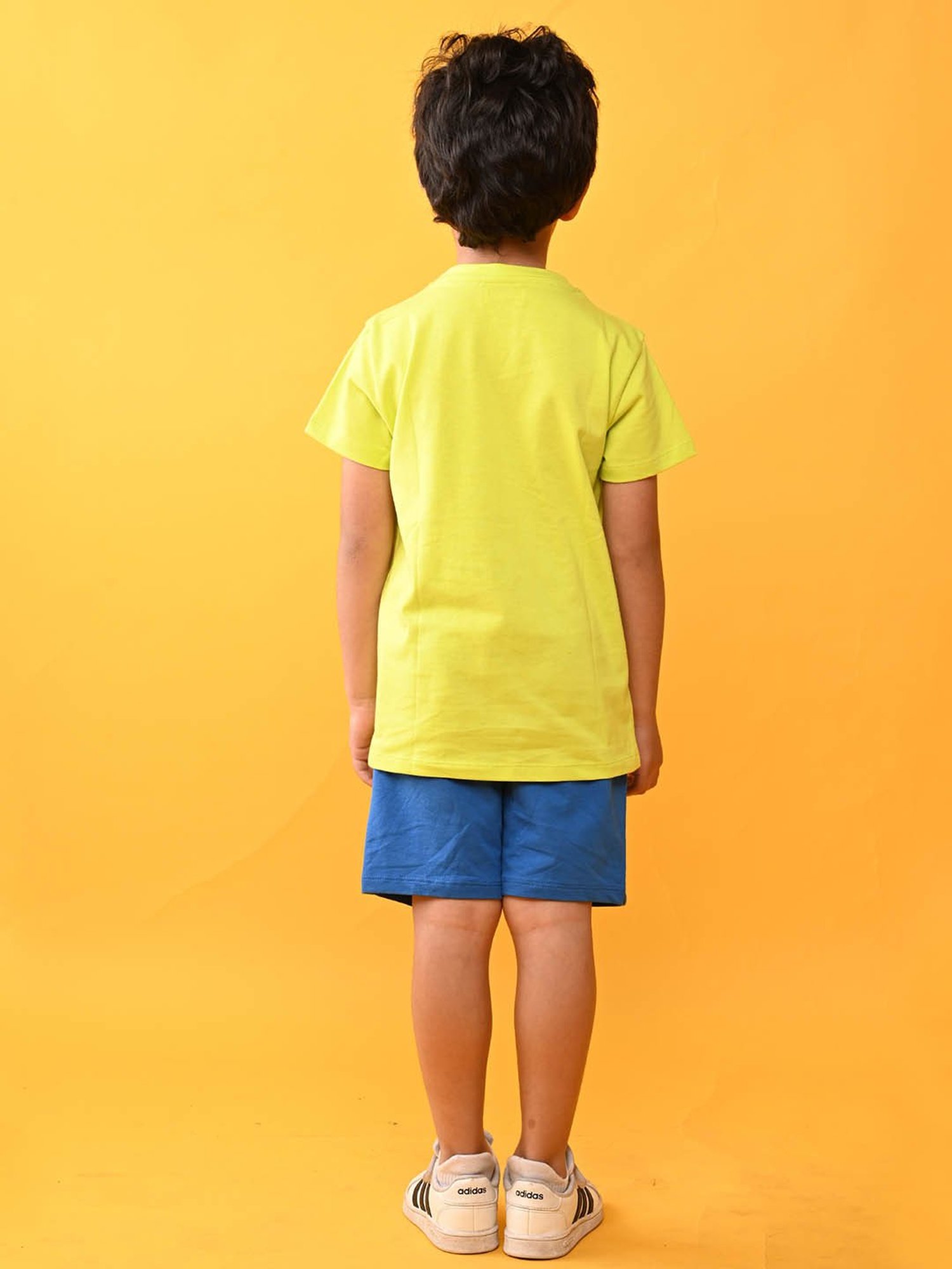 Anthrilo Kids Yellow & Blue Printed T-Shirt with Shorts