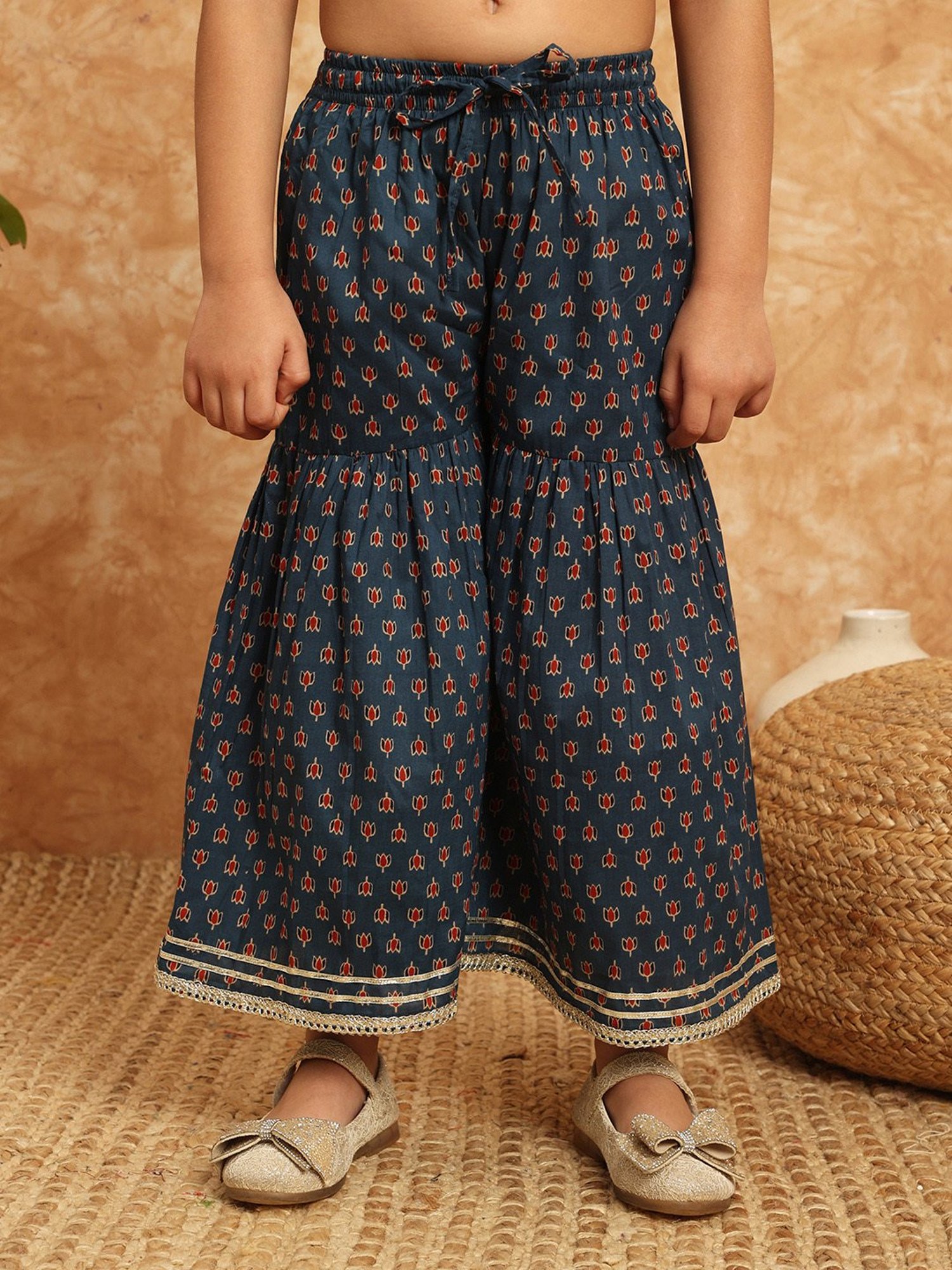 READIPRINT FASHIONS Kids Blue Printed Kurti with Gharara