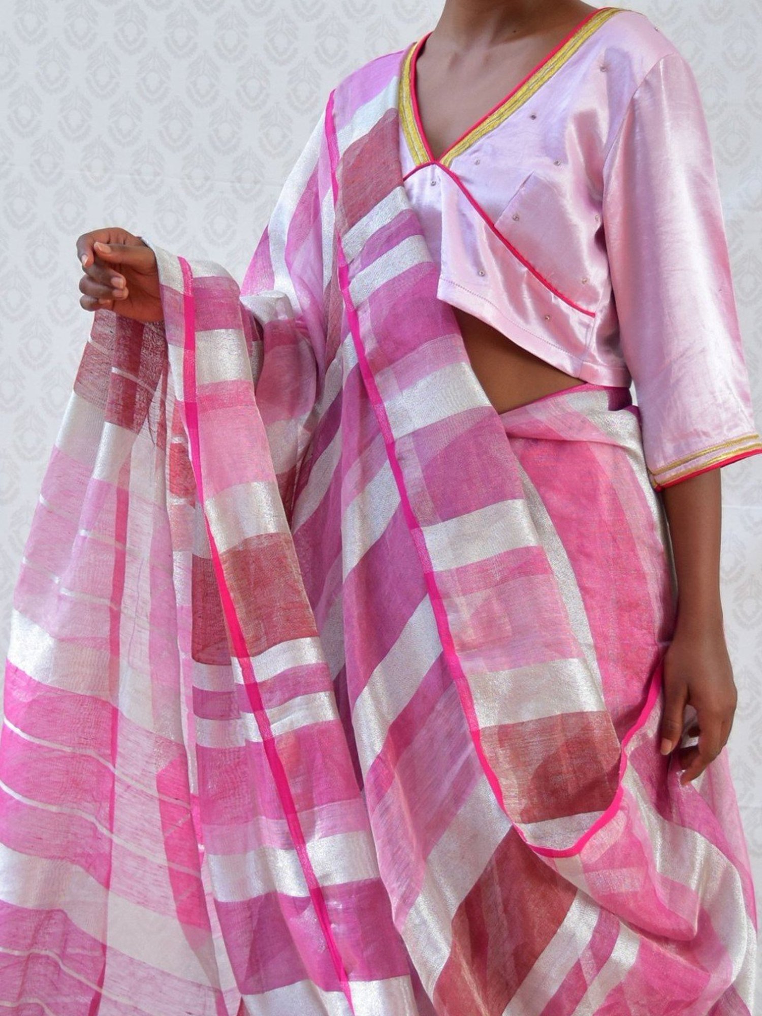 Chidiyaa Bougainvillea Pretty Pink Handwoven Linen Zari Saree