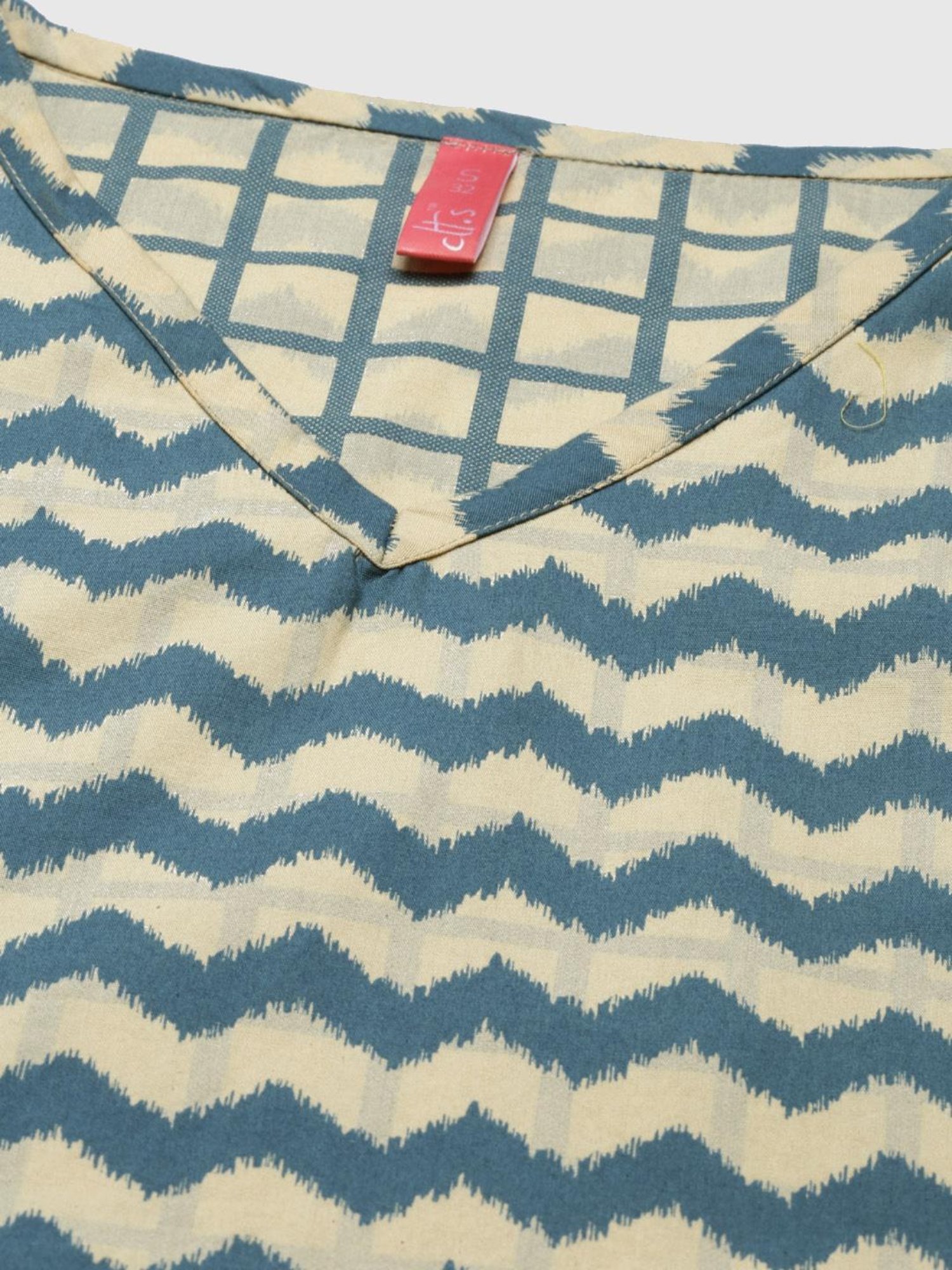 Clt.s Blue Chevron Print Pajama Set