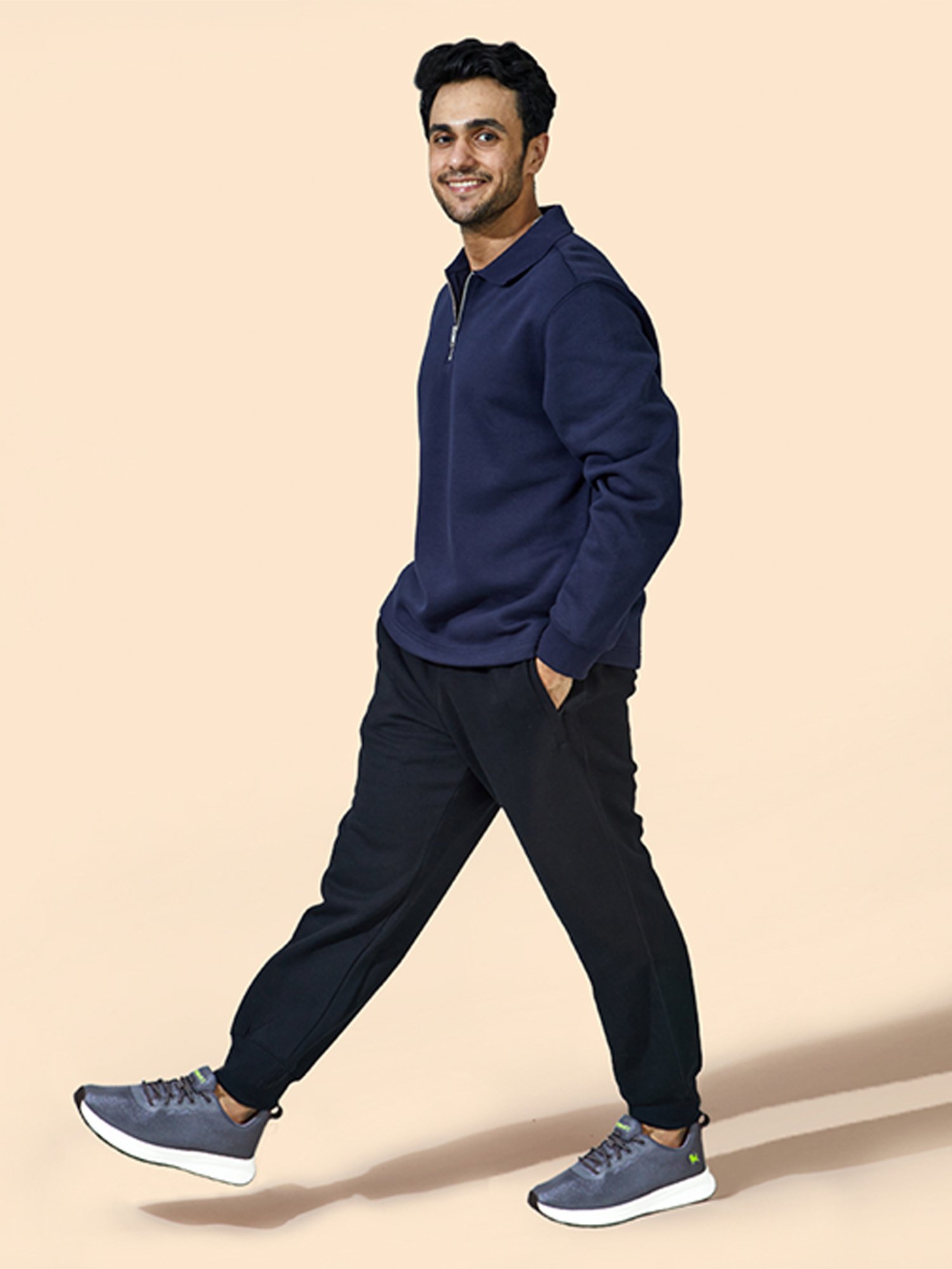 Neemans Men's Grey Running Shoes