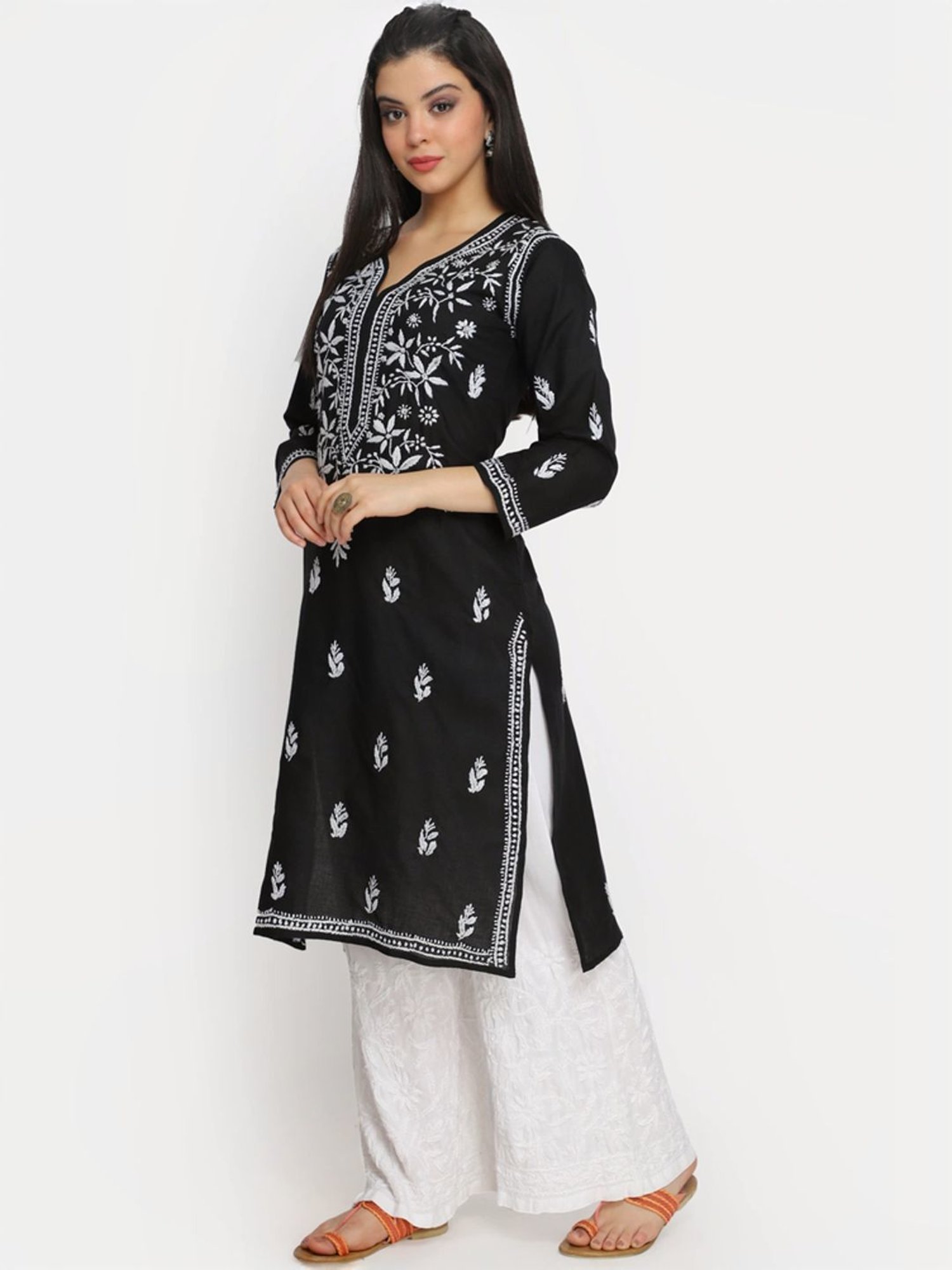 PARAMOUNT CHIKAN Black Cotton Hand Embroidered Chikankari Straight Kurta