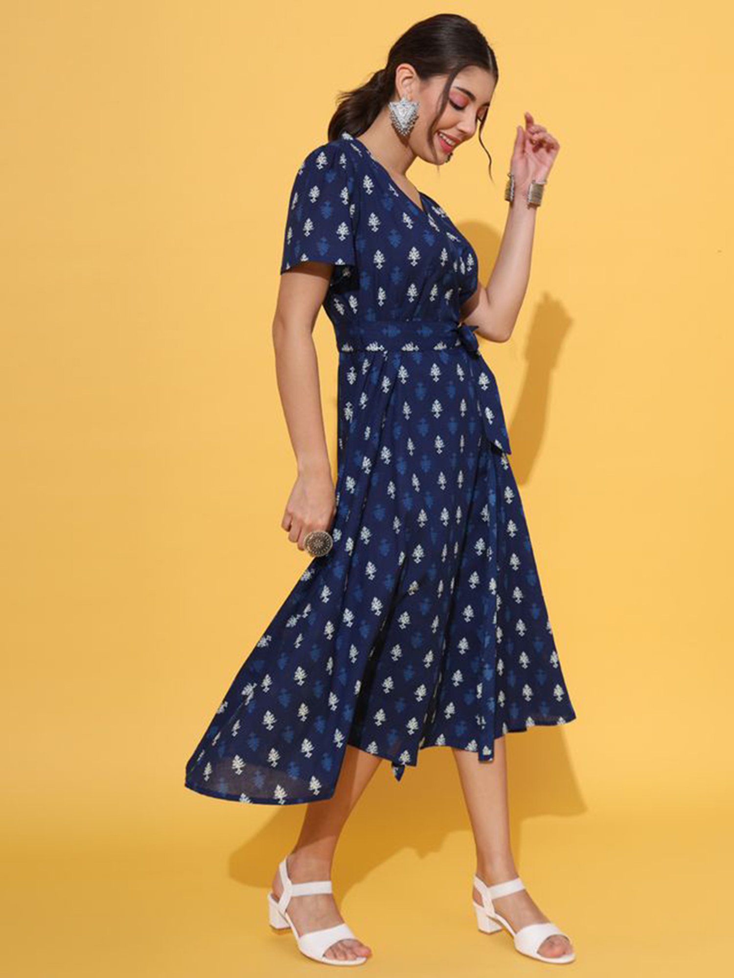 DECKEDUP Navy Printed Midi Dress