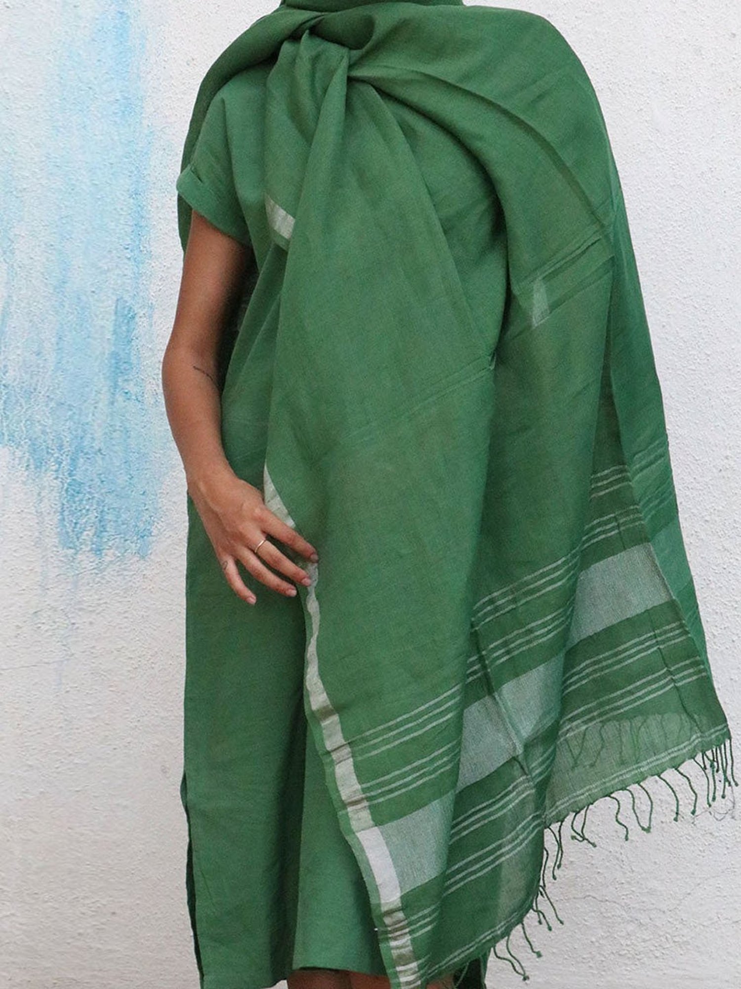 Chidiyaa Green Janine Handwoven Linen Dupatta