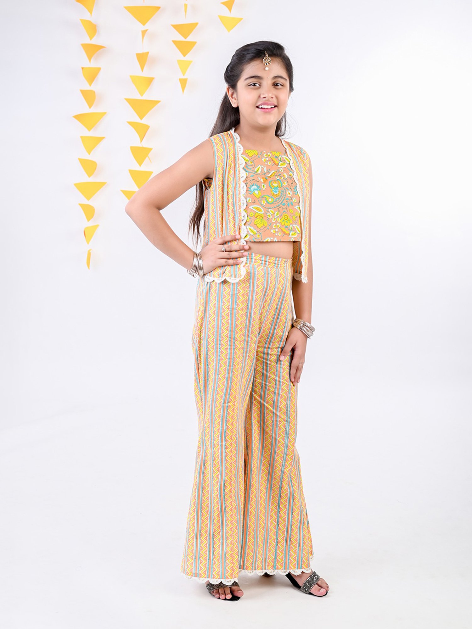 Budding Bees Kids Multicolor Printed Top, Jacket, Pants with Bag