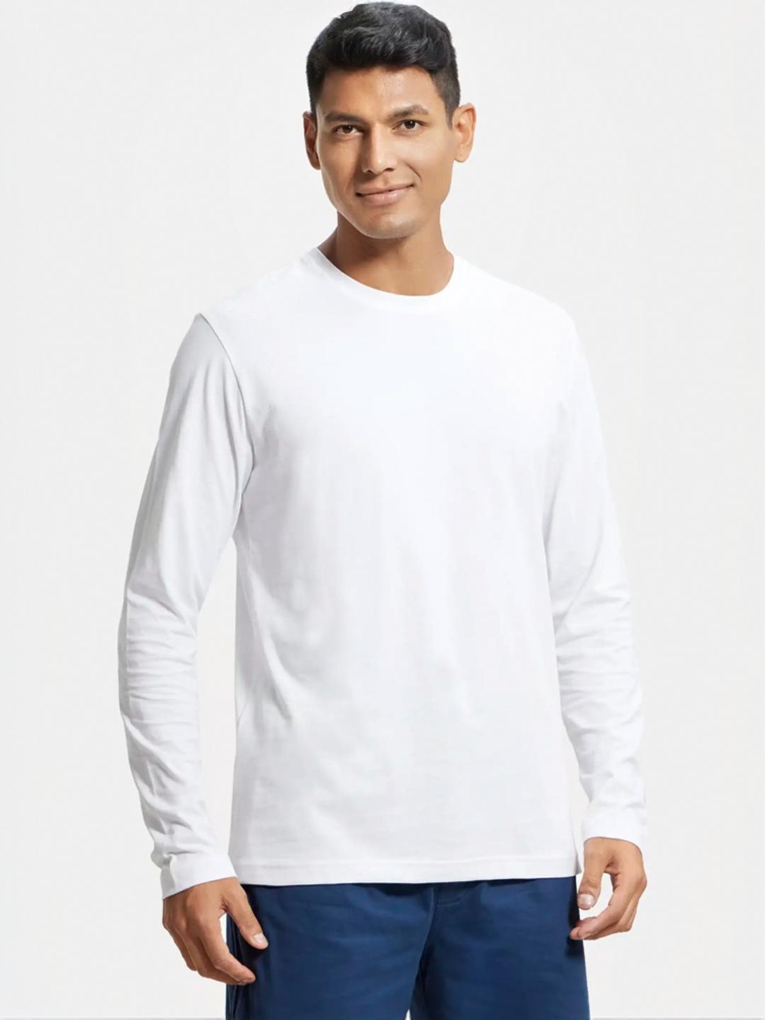 Jockey AM95 Men's Super Combed Cotton Rich Solid Round Neck Full Sleeve T-Shirt