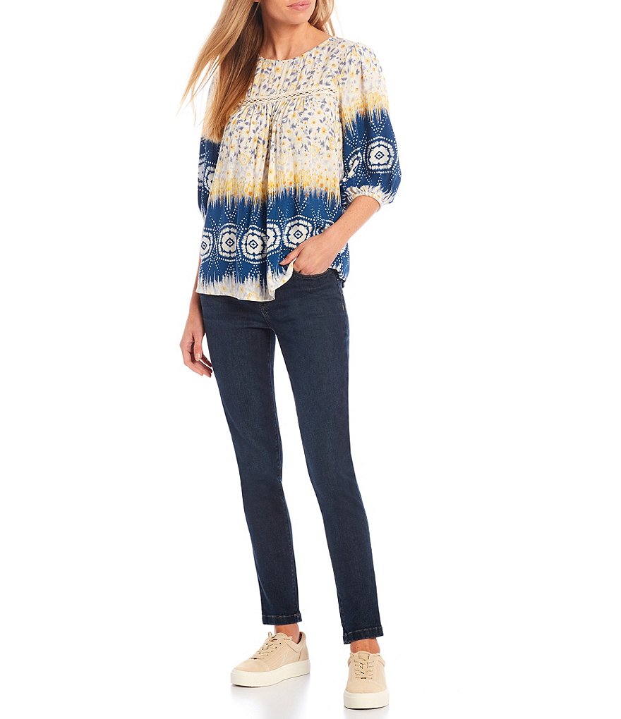 Figueroa & Flower Queen Blue Border Print 3/4 Balloon Sleeve Yoke Detail Popover Top