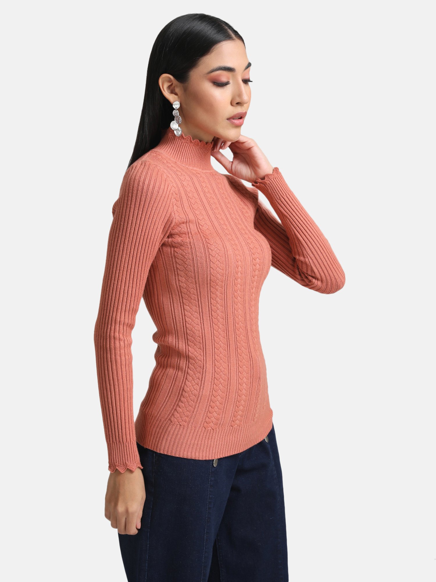 Kazo Textured Pullover With Scalloped Edges