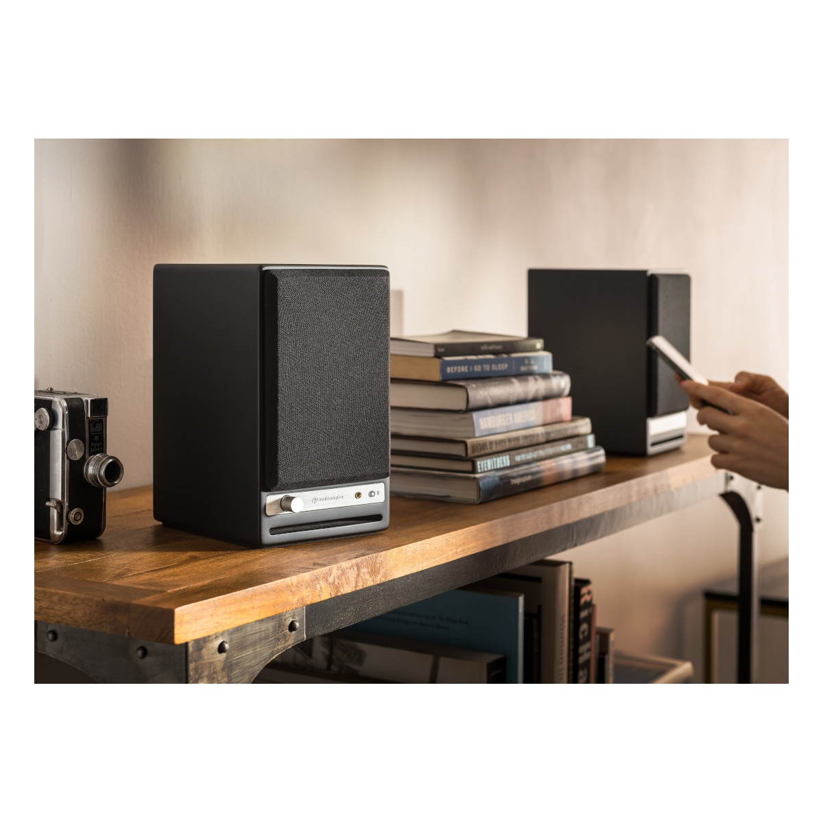 Audioengine HD4 Wireless Speaker System (Walnut)