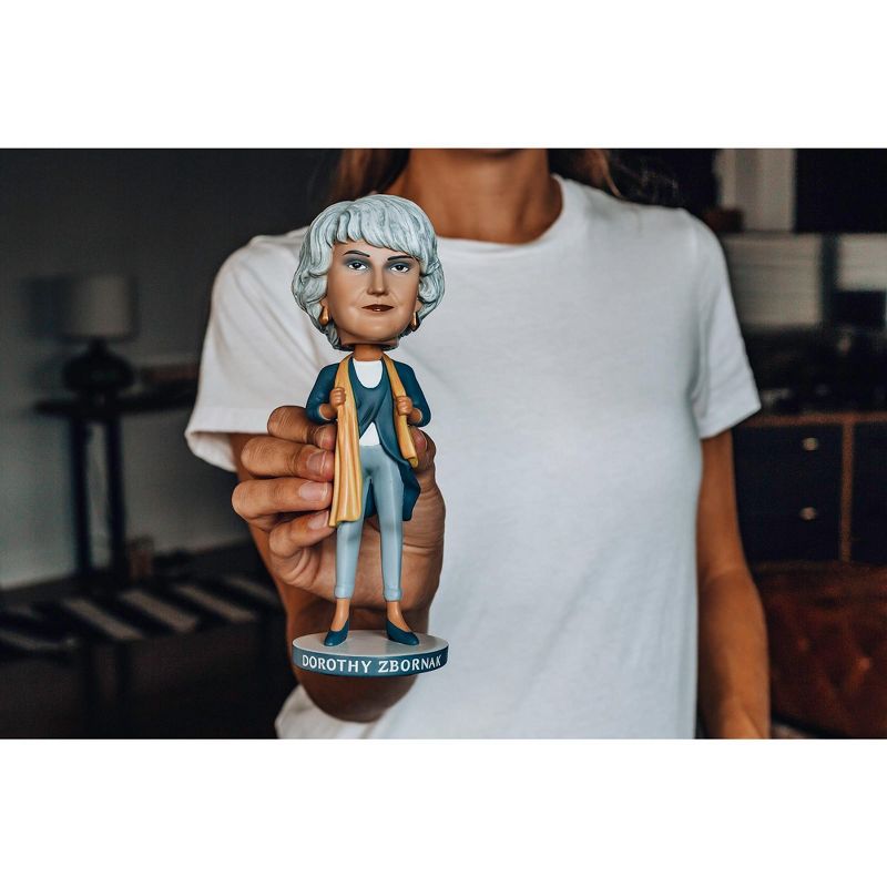 Icon Heroes The Golden Girls 8 Inch Resin Bobblehead | Dorothy Zbornak