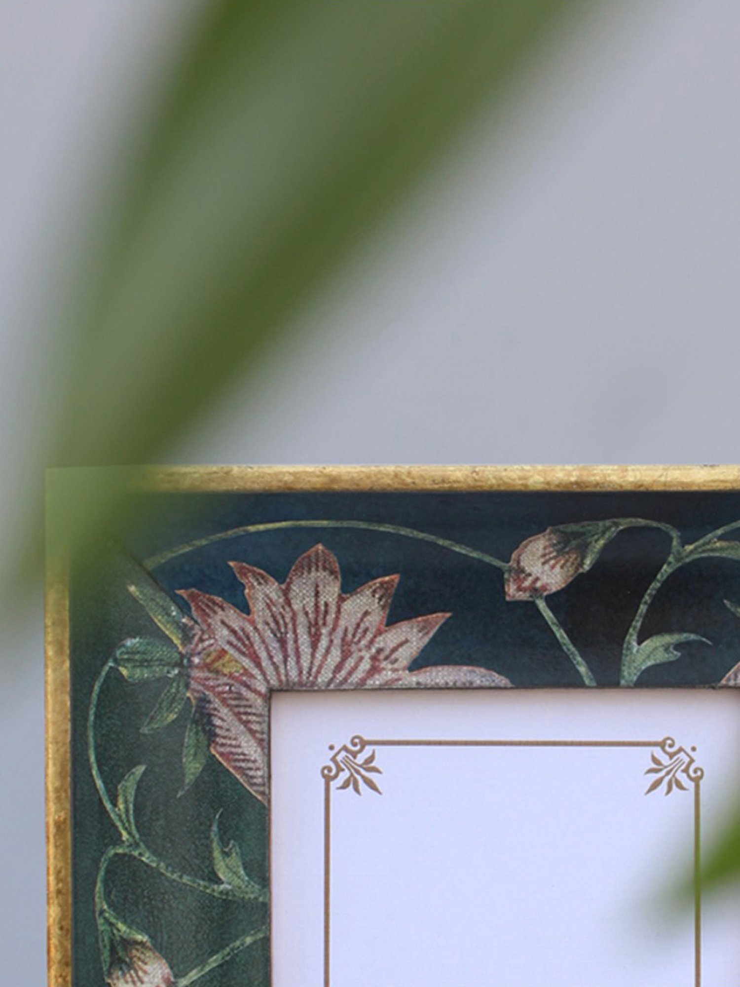 Karo Aafiya Printed Dark Green Wood Photo Frame