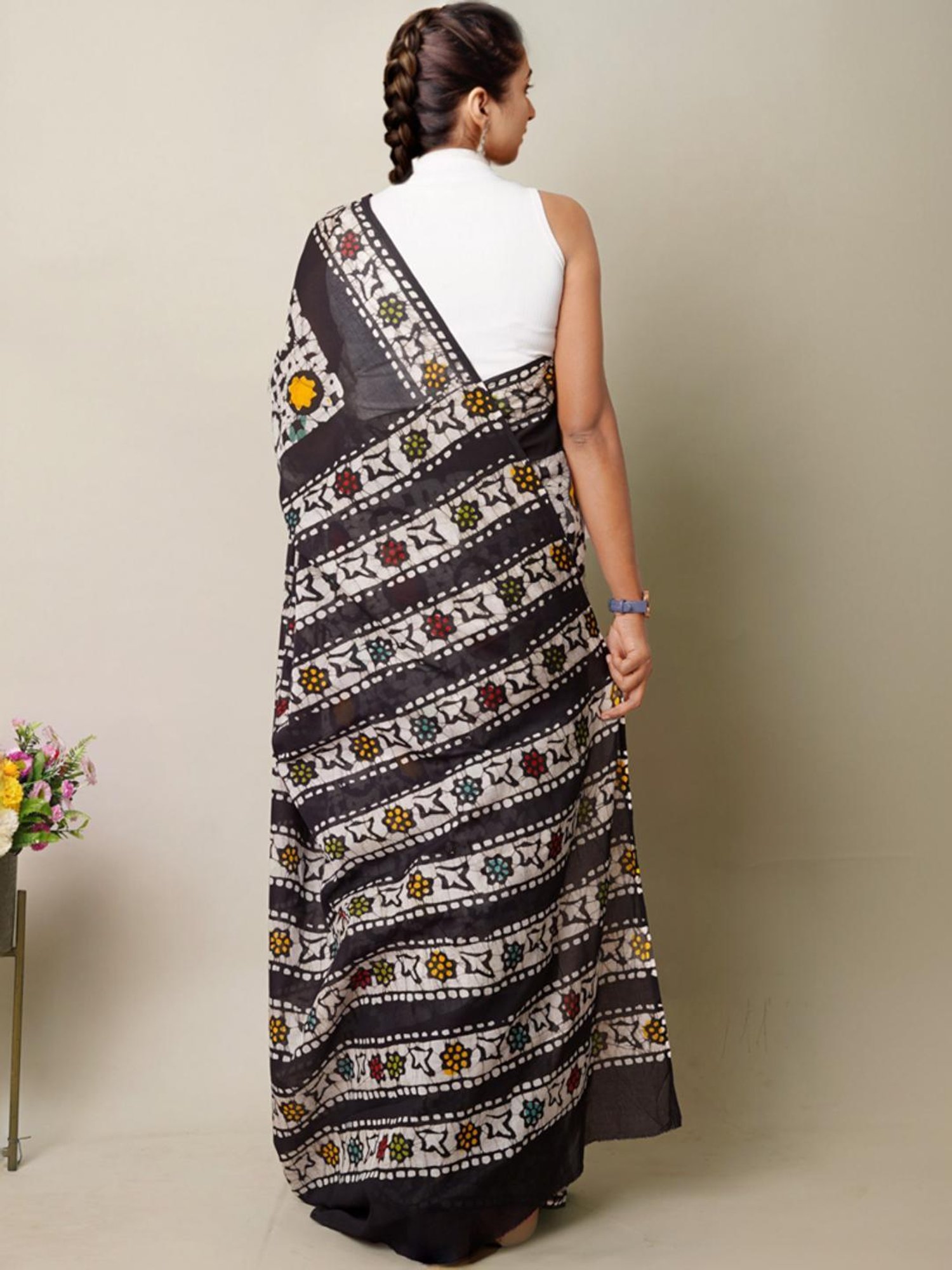 Unnati Silks Black Cotton Printed Saree With Unstitched Blouse