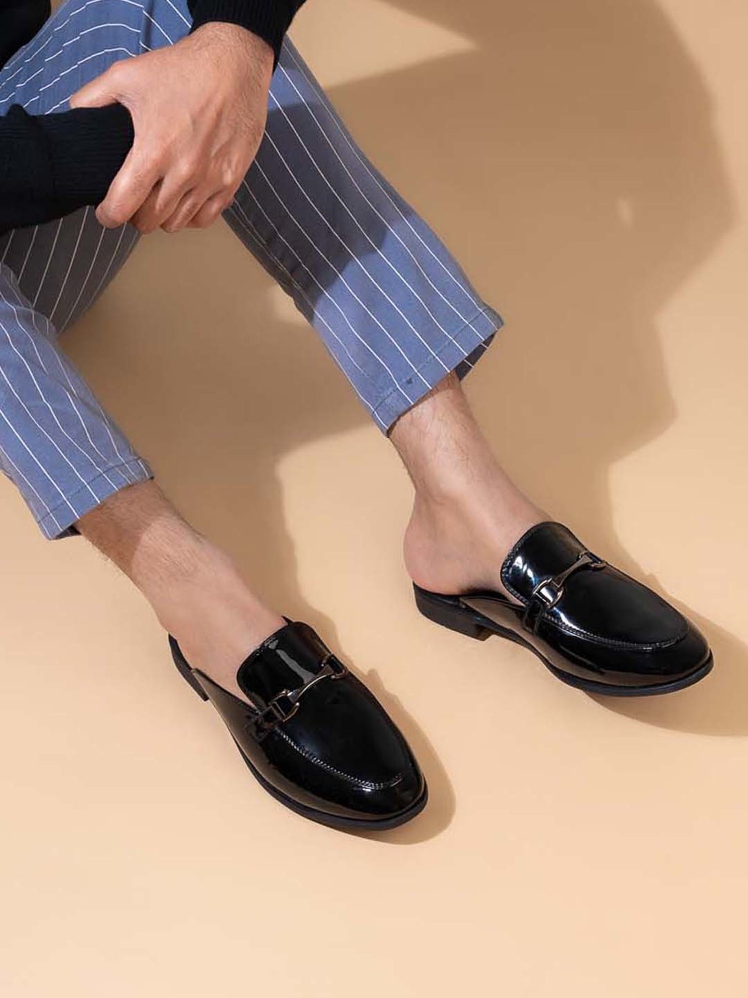 Styli Men's Black Mule Shoes