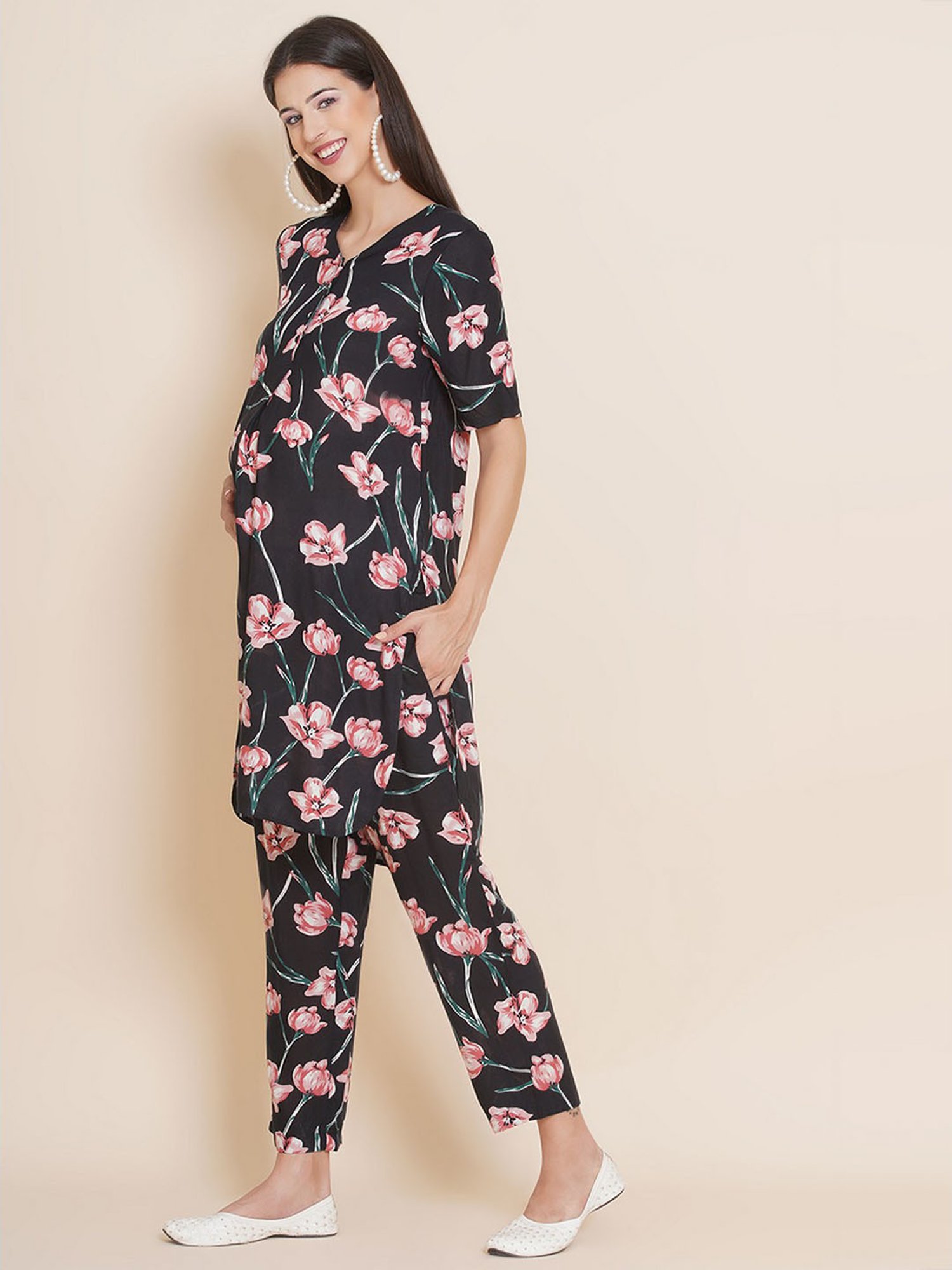 Mine4Nine Black Floral Print Maternity Kurta With Pyjamas