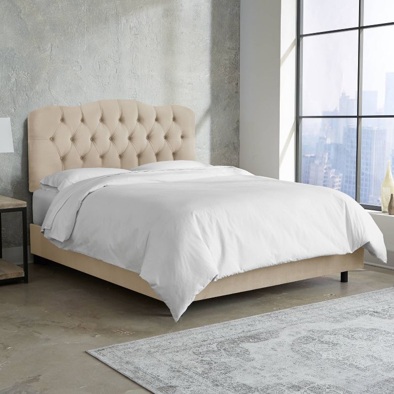 Queen Tufted Bed Velvet Pearl - Skyline Furniture