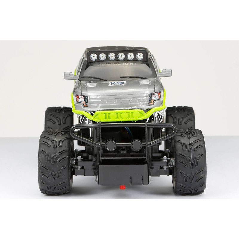 New Bright Radio Control Toy Vehicle - Ford Raptor - 1:24 Scale