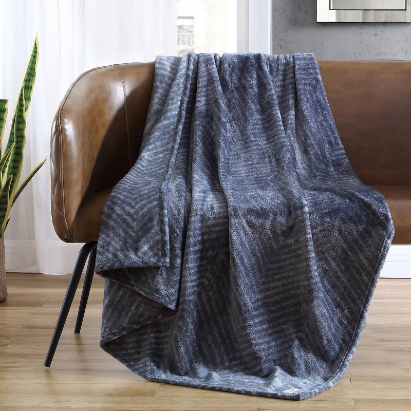 ED Ellen Degeneres 50"x70" Herringbone Throw Blanket Green