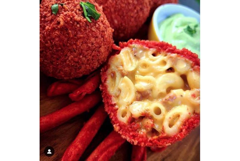 Barcel Takis Fuego Hot Chili Pepper & Lime Tortilla Chips - 4oz