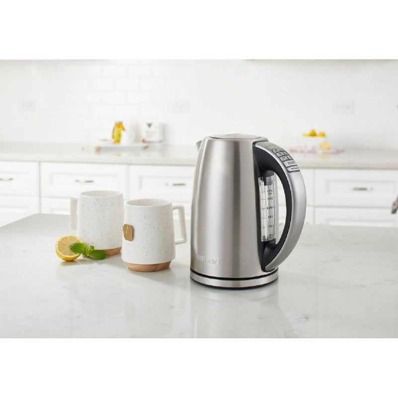 Bodum Bistro 34oz Electric Water Kettle