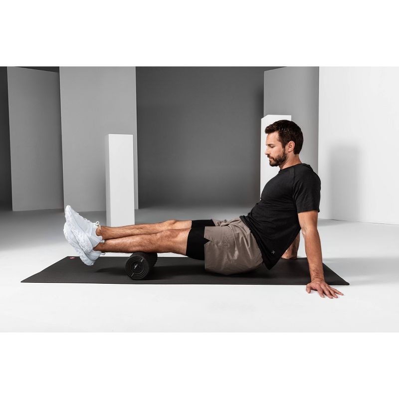 Hyperice Vyper 2.0 Vibrating Fitness Roller - Black