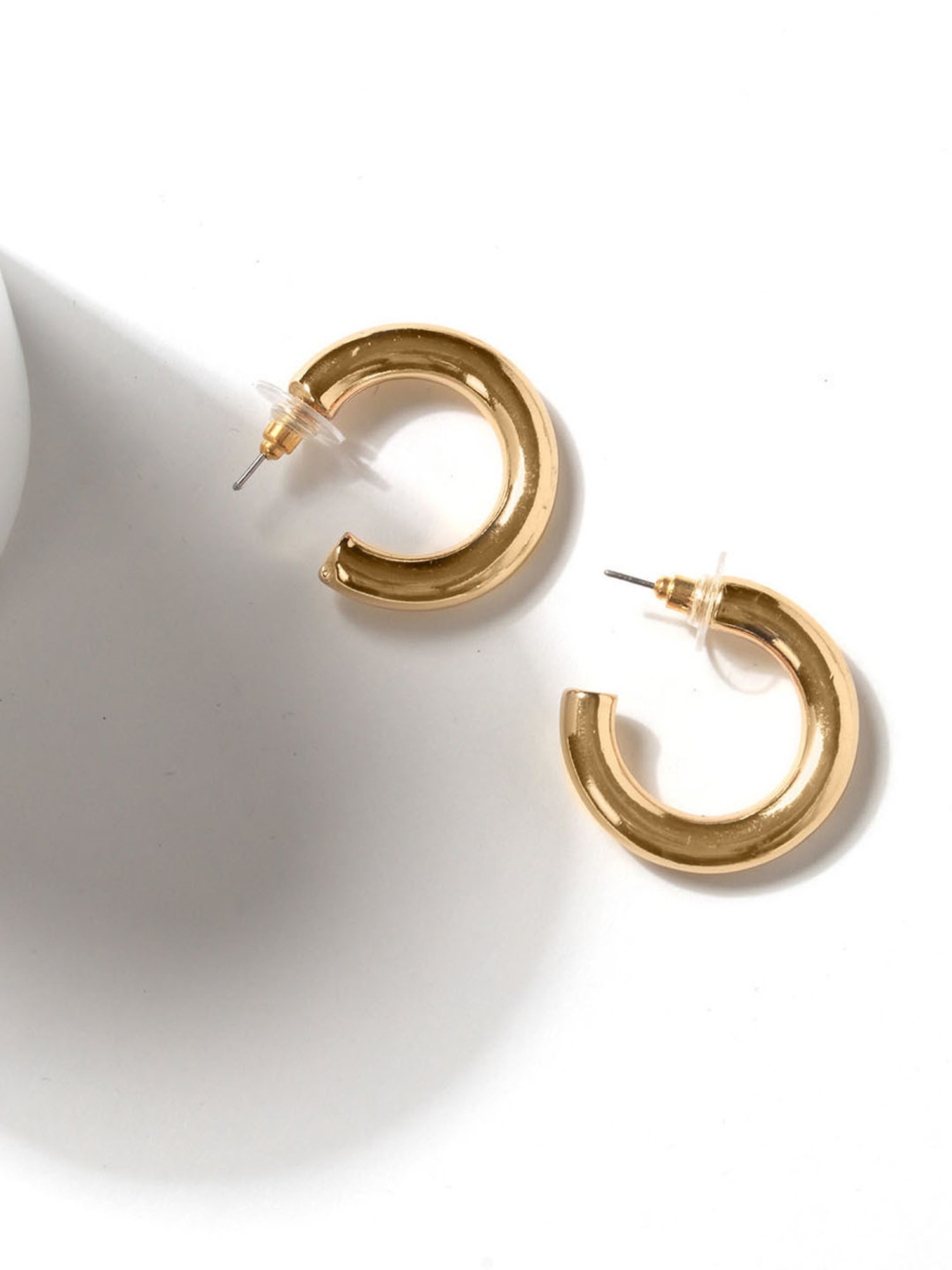 ToinQ Gold-Plated Smooth Glossy Hoop Earrings for Women