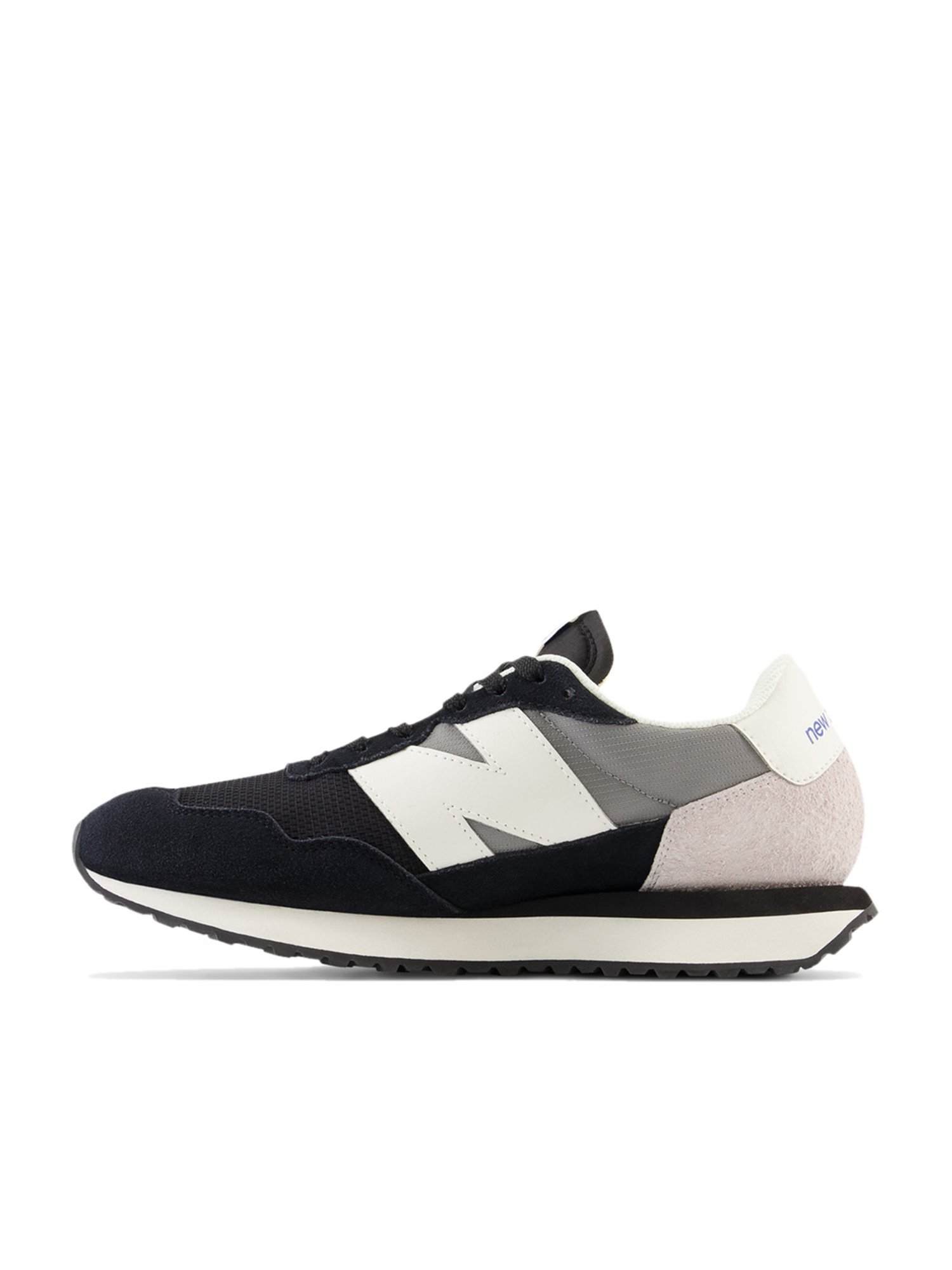 New Balance Men's Black Casual Sneakers