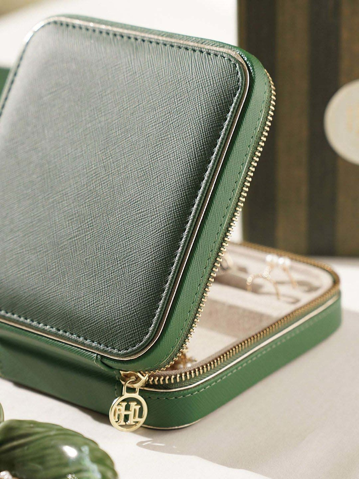 Pure Home and Living Green Mdf Travel Square Jewellery Box