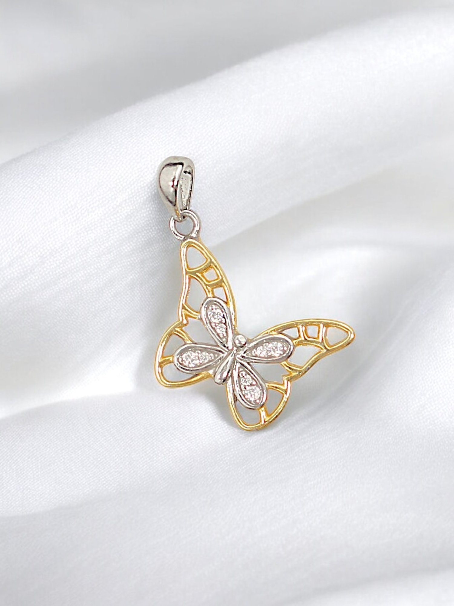 Silberry 925 Silver Solitaire Dream Pendant & Earrings