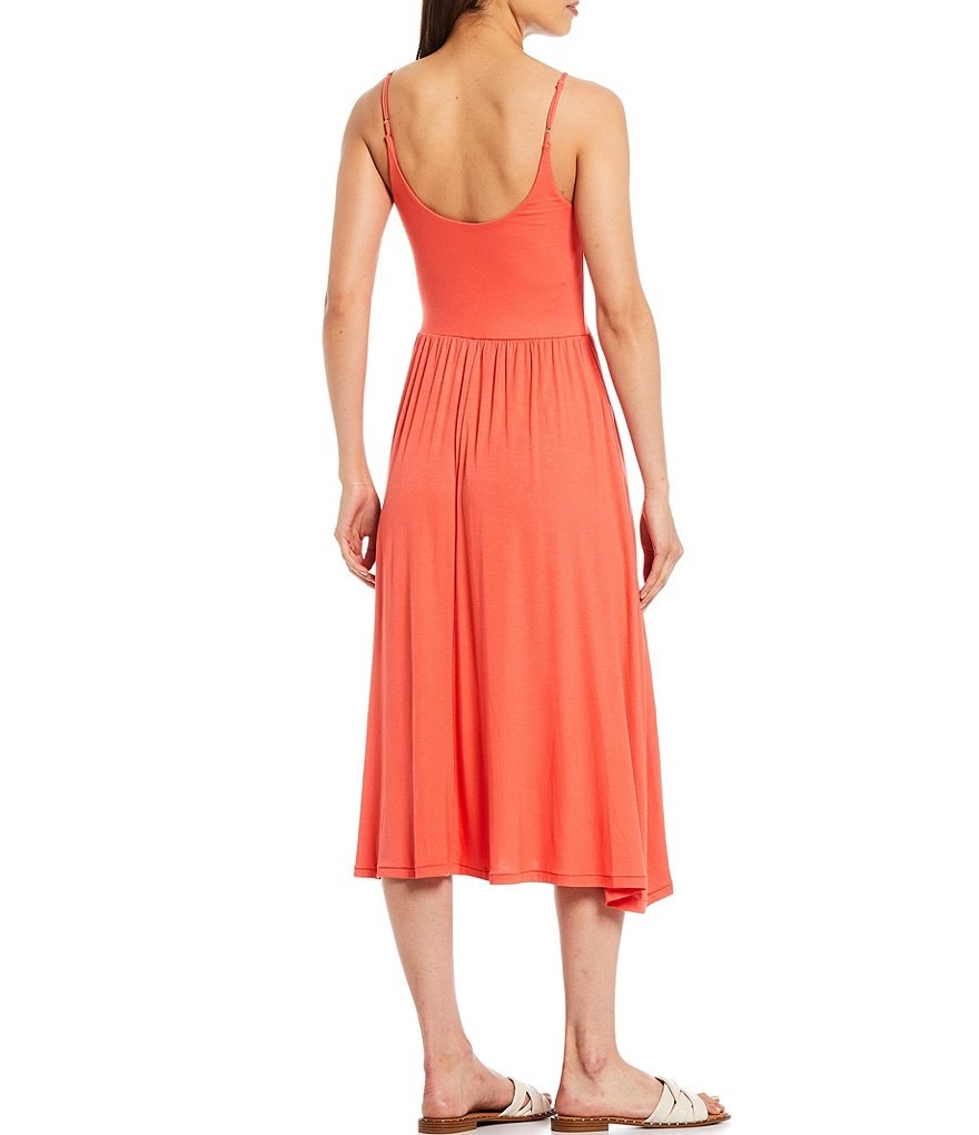 Every Sleeveless Scoop Neck Shift Midi Dress